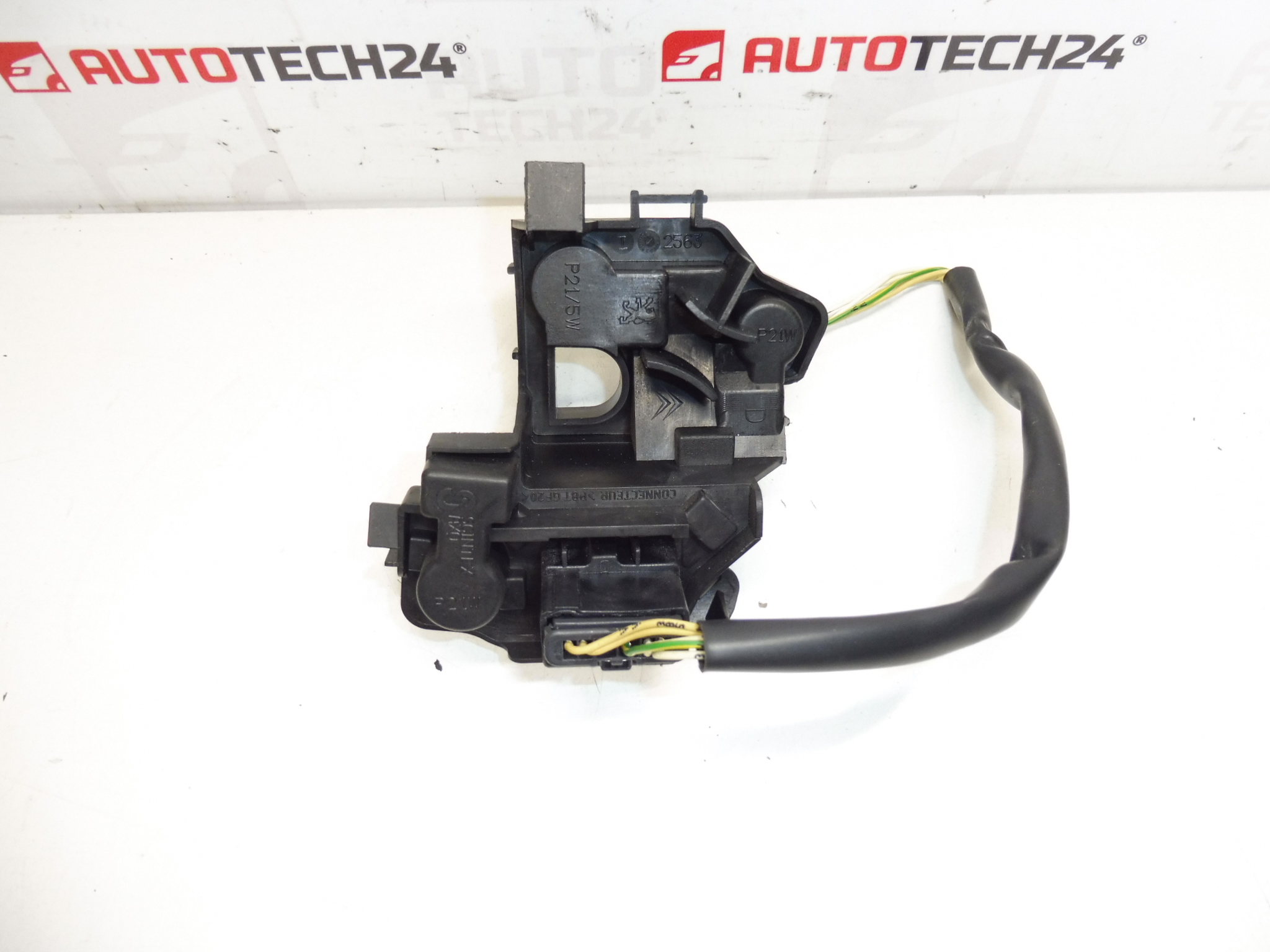 Portalámparas trasero derecho con cableado Peugeot 206 CC 6351S1