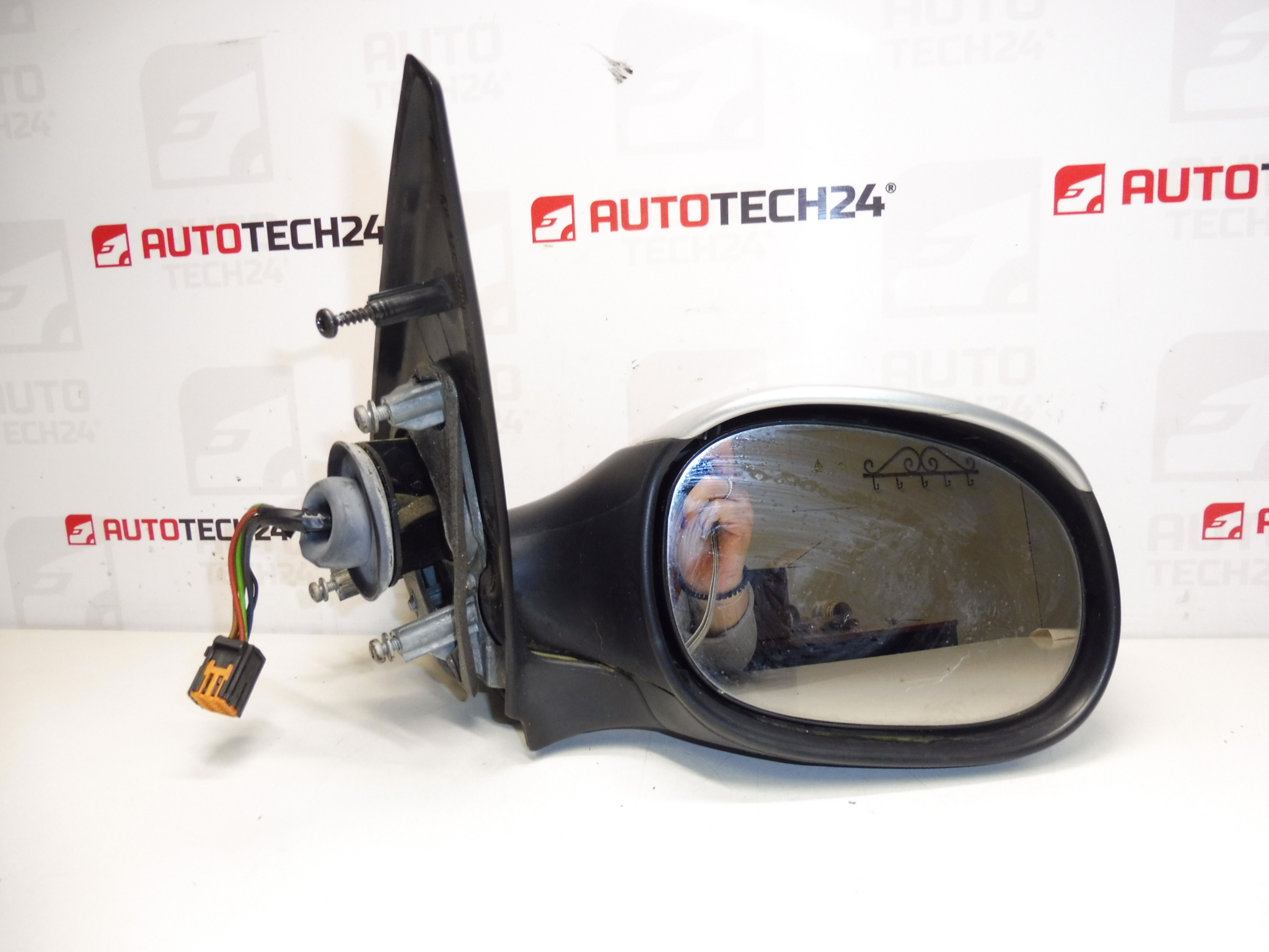 Retrovisor eléctrico derecho EZRC Peugeot 206 CC 8149JW