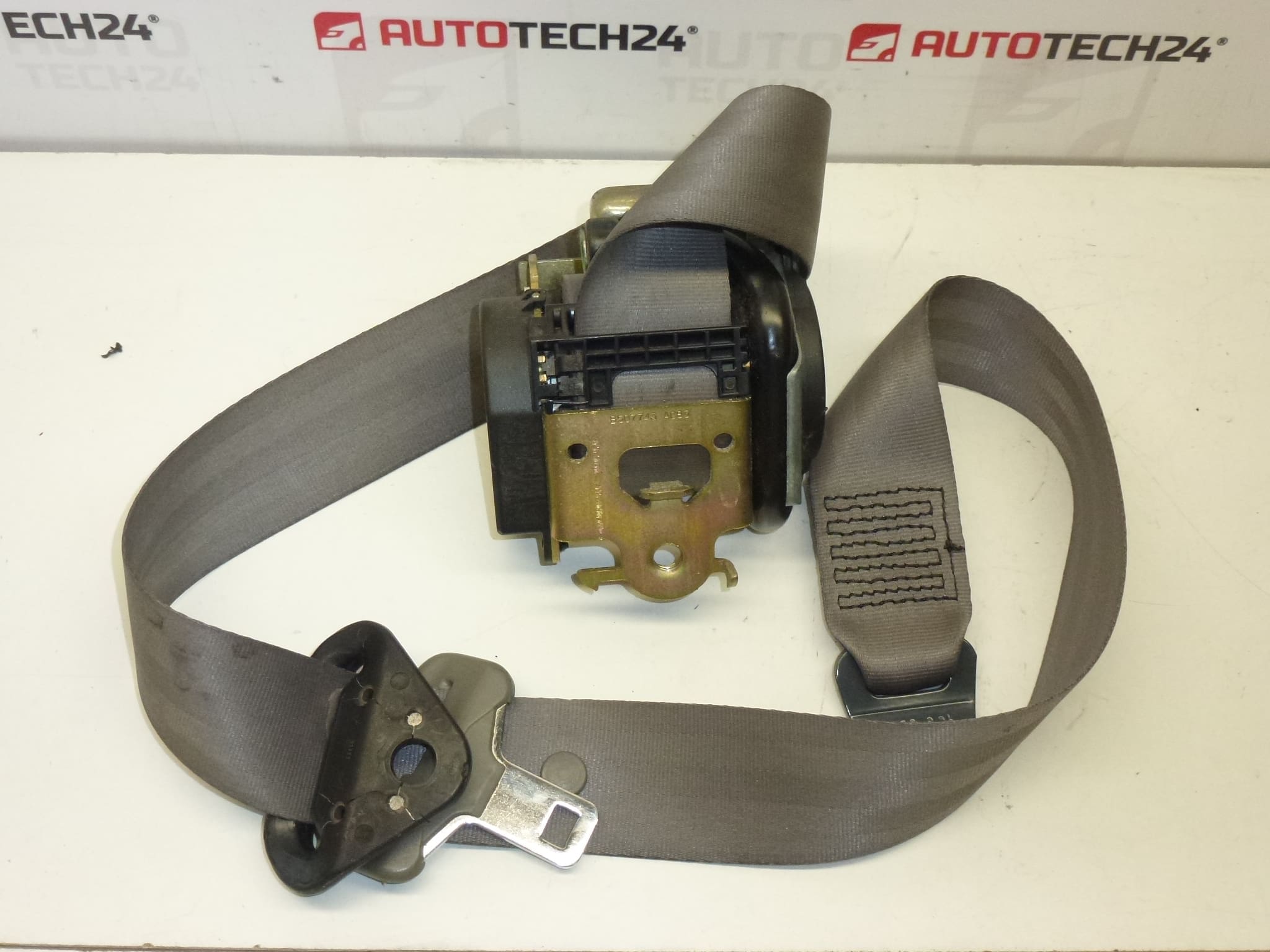 Cinturón delantero derecho Citroën Xsara Picasso 96314386XX 8973C9