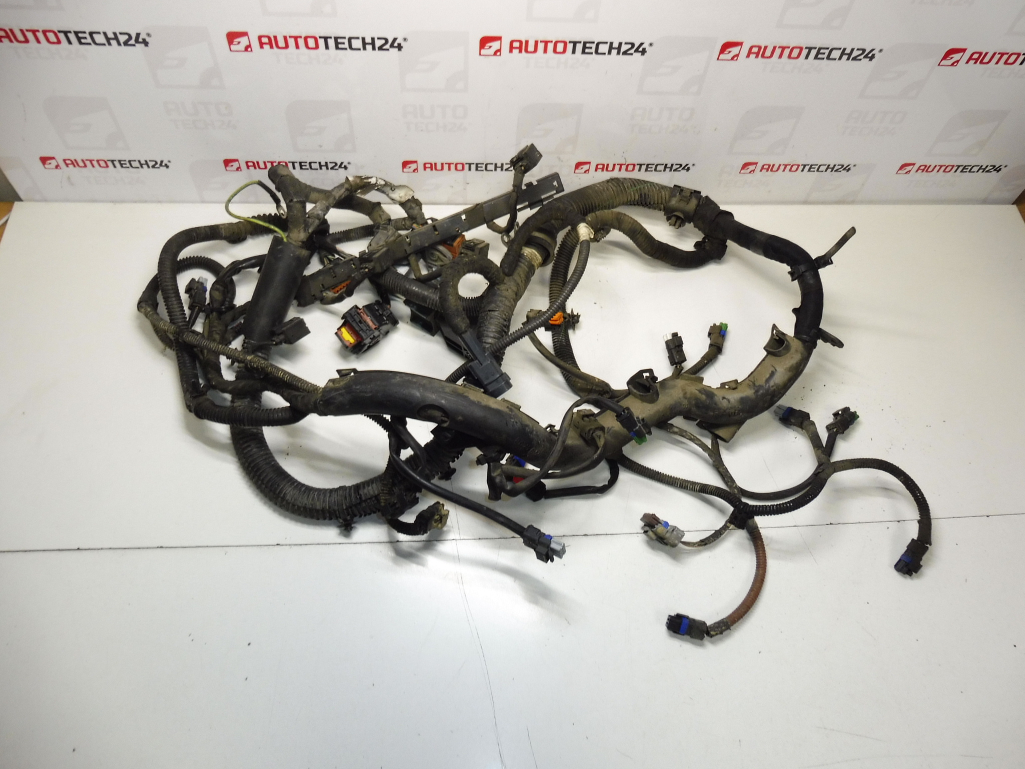 Conjunto motor completo 2.0 HDI 100 KW Citroën Peugeot 1401048380 6569HZ