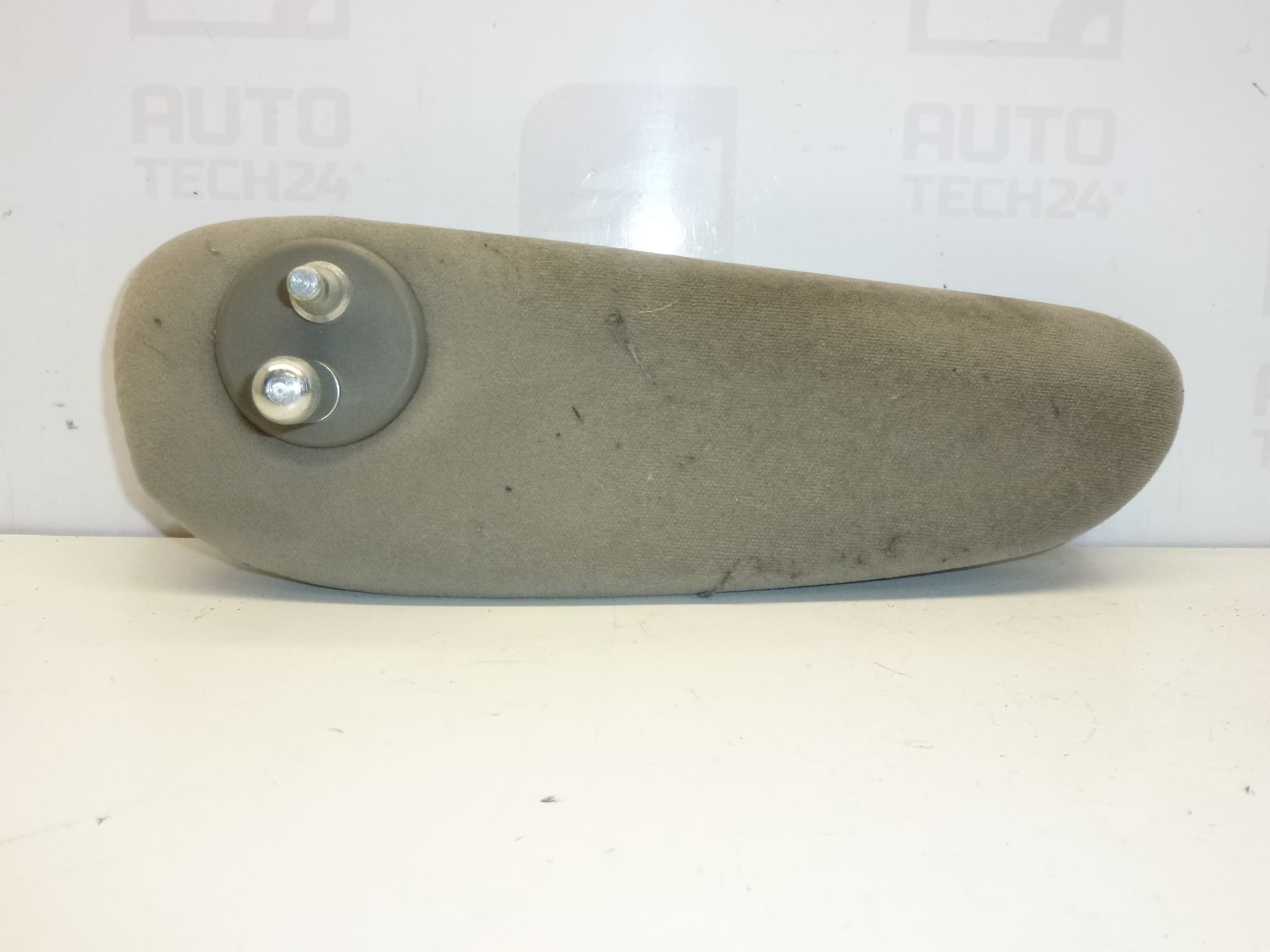 Reposabrazos derecho Citroën Peugeot 883081