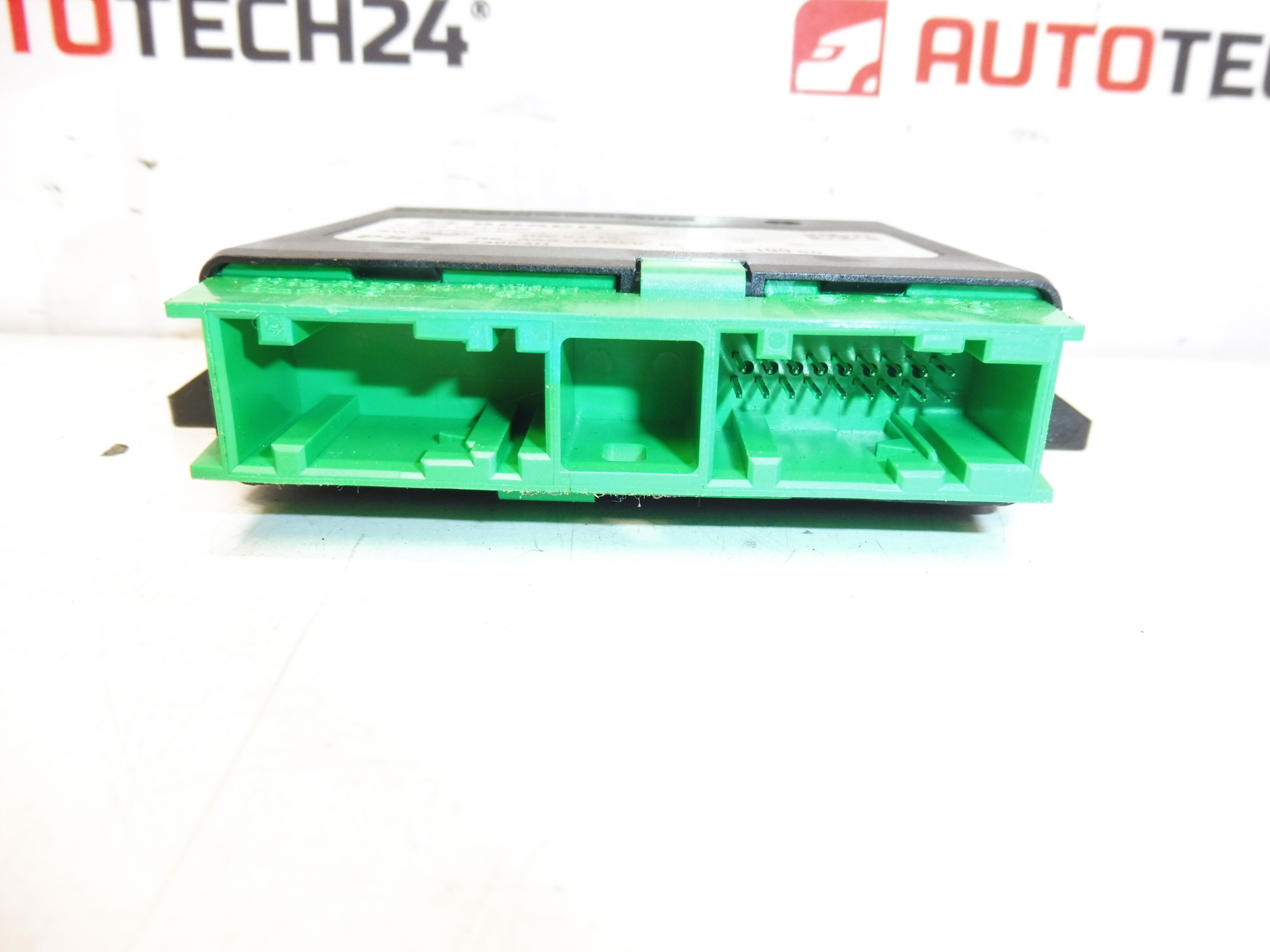 Unidad de asistente de aparcamiento Citroën Peugeot 0263004545 9800410080