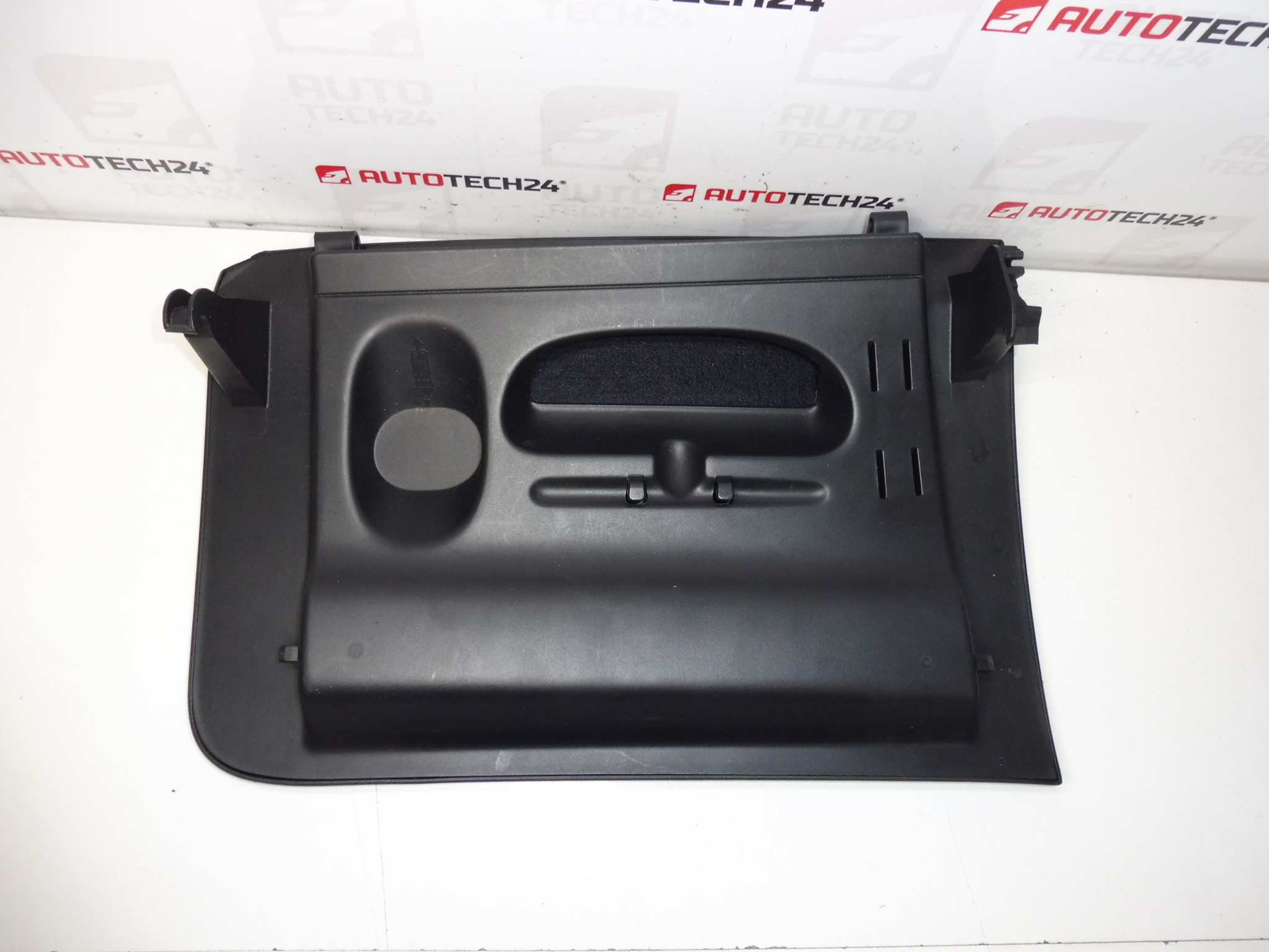 Caja portaobjetos Citroen C4 II B7 y DS4 825262
