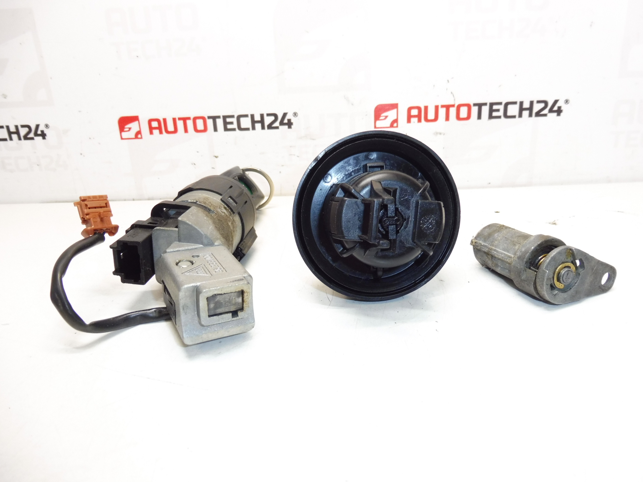 Juego de cerradura 2 llaves Peugeot 307 4162GA 4162KG