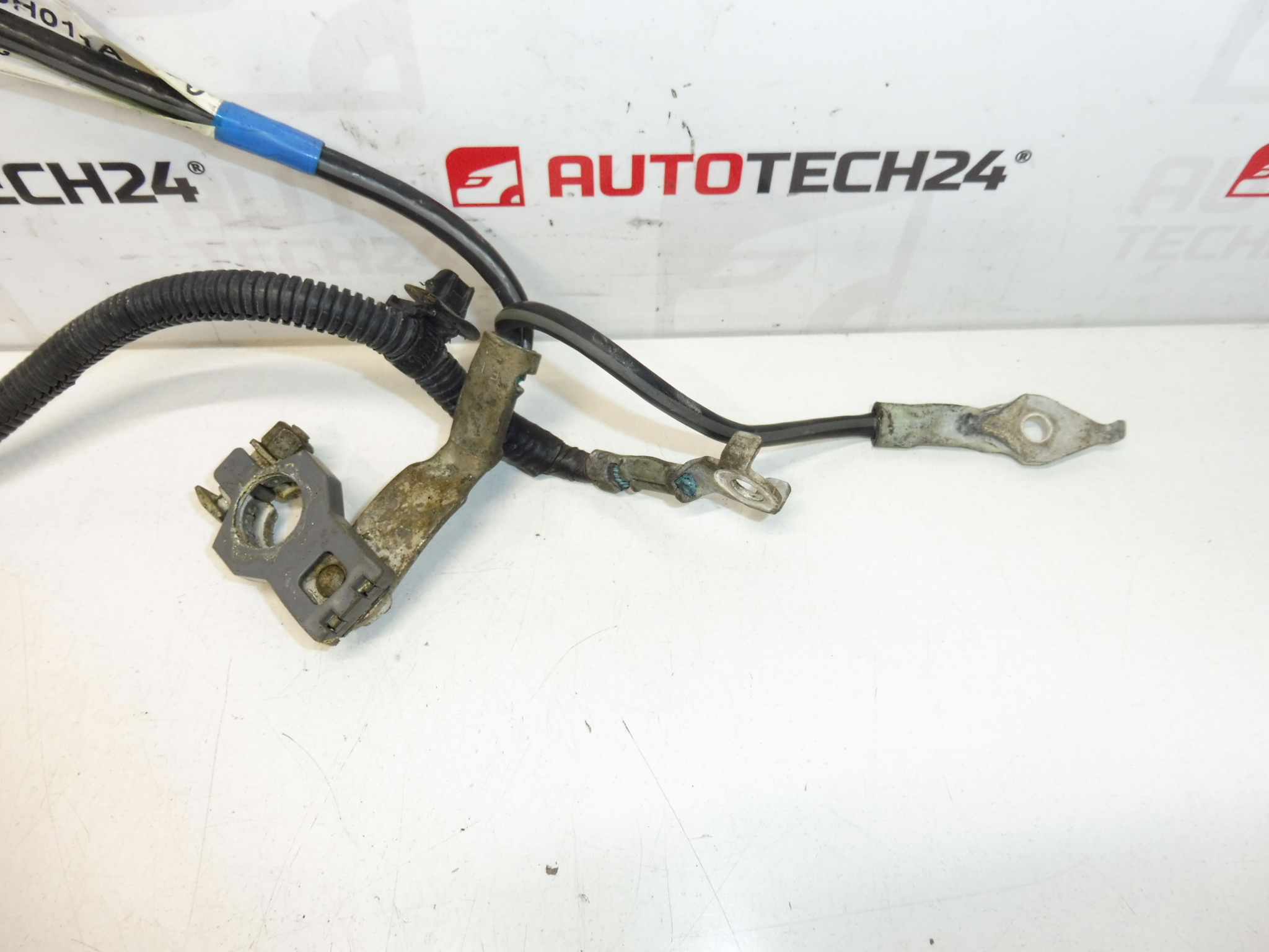 PARTA DE LA BATERÍA DEL POLLO NEGOMO CITROëN C1 Peugeot 107 5642HC