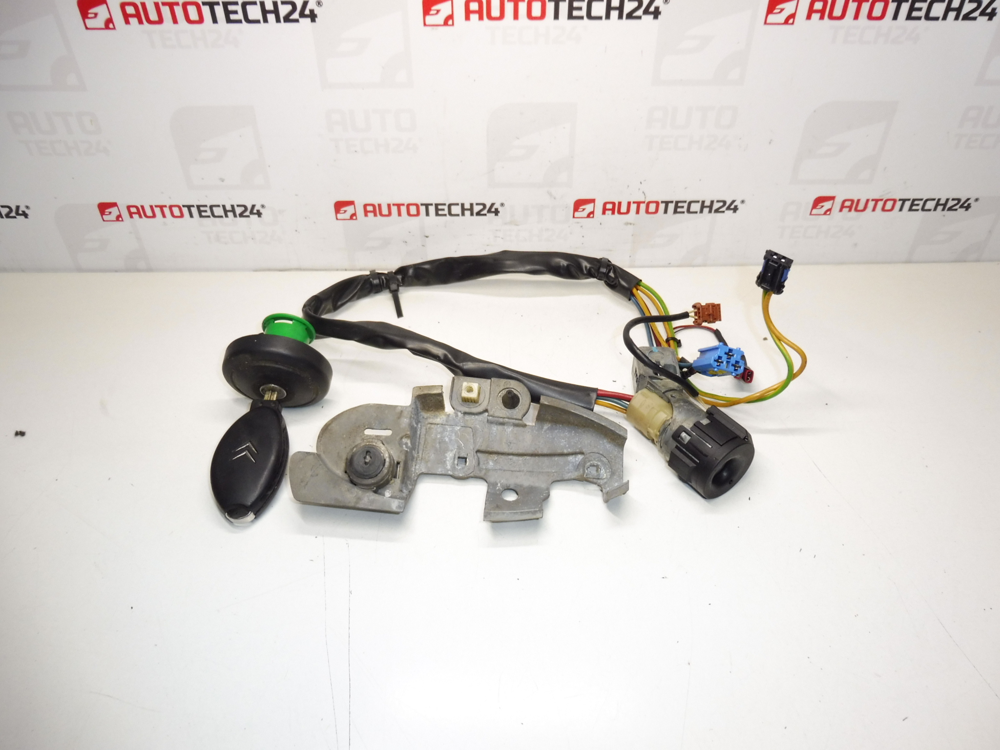Juego de cerradura + una llave Citroën C5 01-07 4162Z0 4162CE