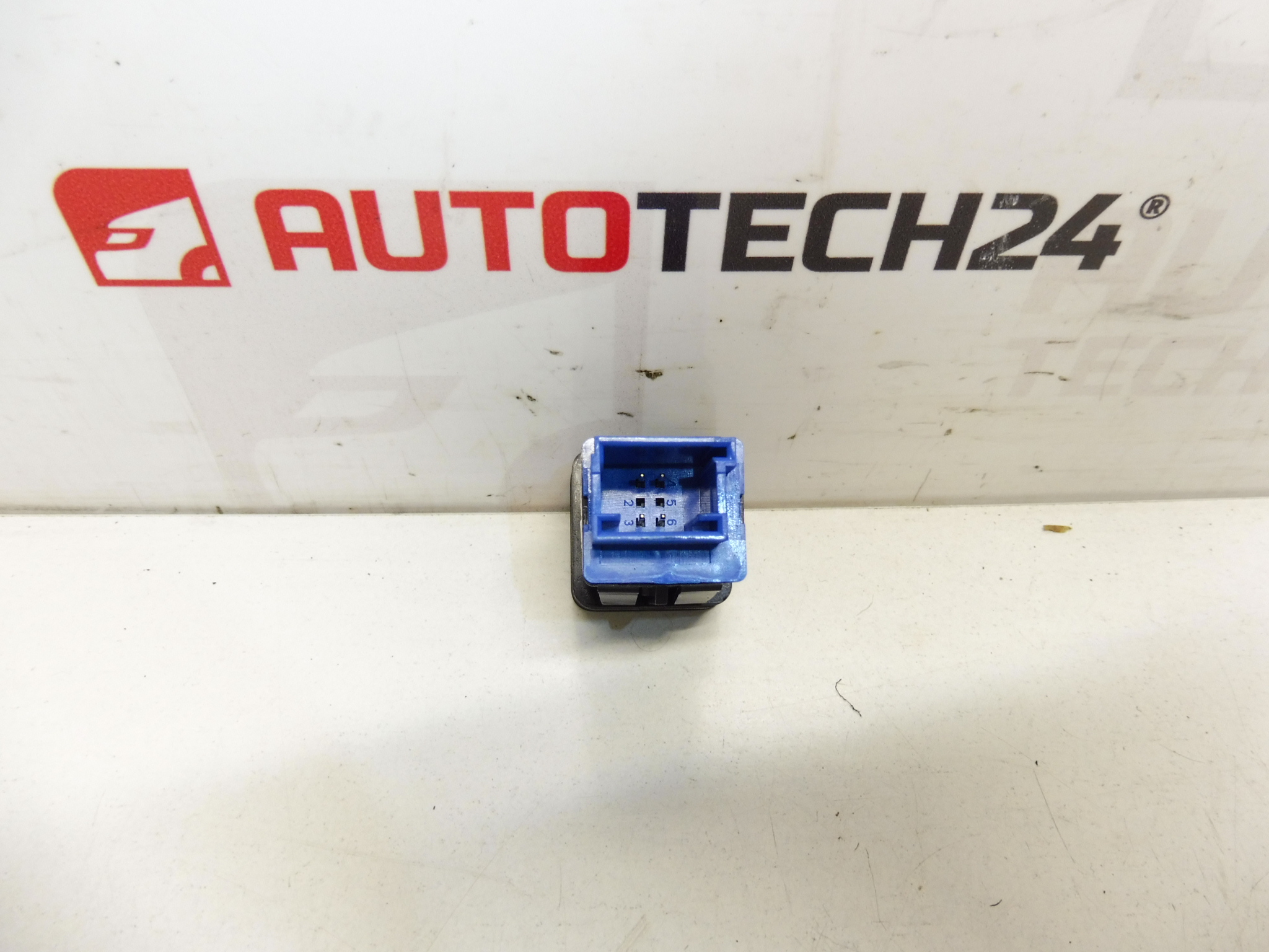 Conductor Afil Citroën C3 III 98127544D 9812754477