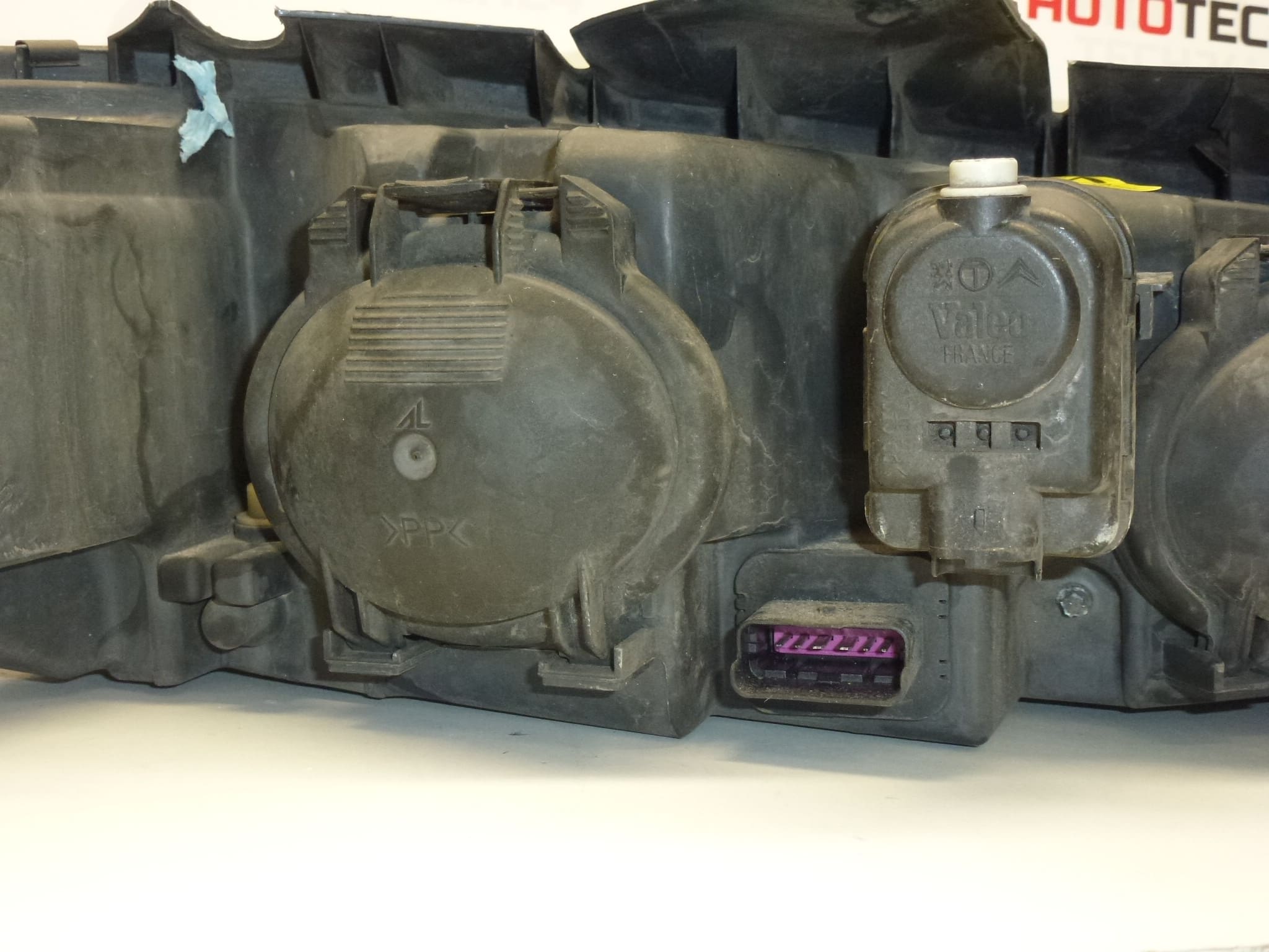 Faro delantero izquierdo Peugeot 406 6204V2