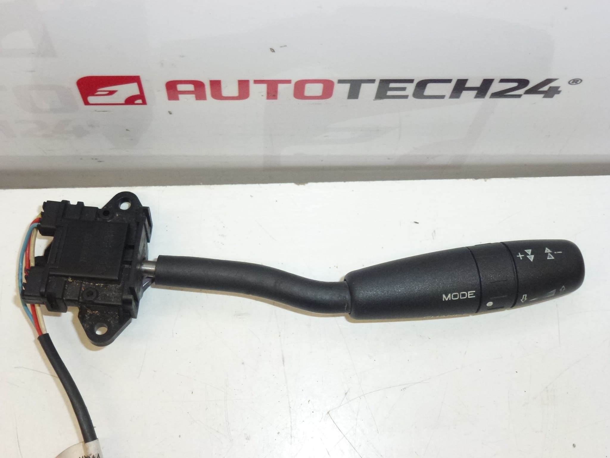 Citroën Peugeot 96343806ZL 6239J9 controlador de radio