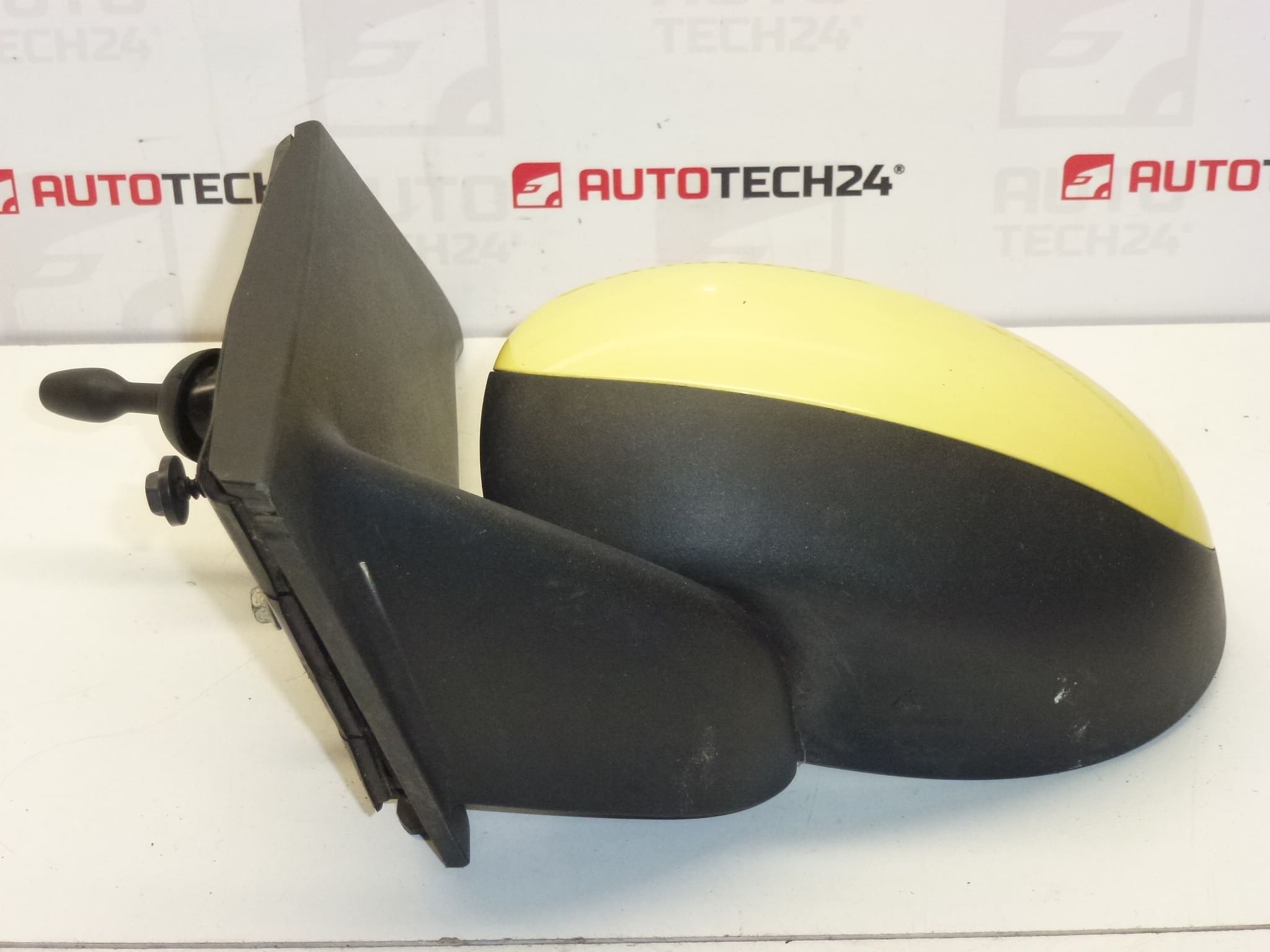 Retrovisor izquierdo amarillo Citroën C1 Peugeot 107 87940-0H010 87940-0H011