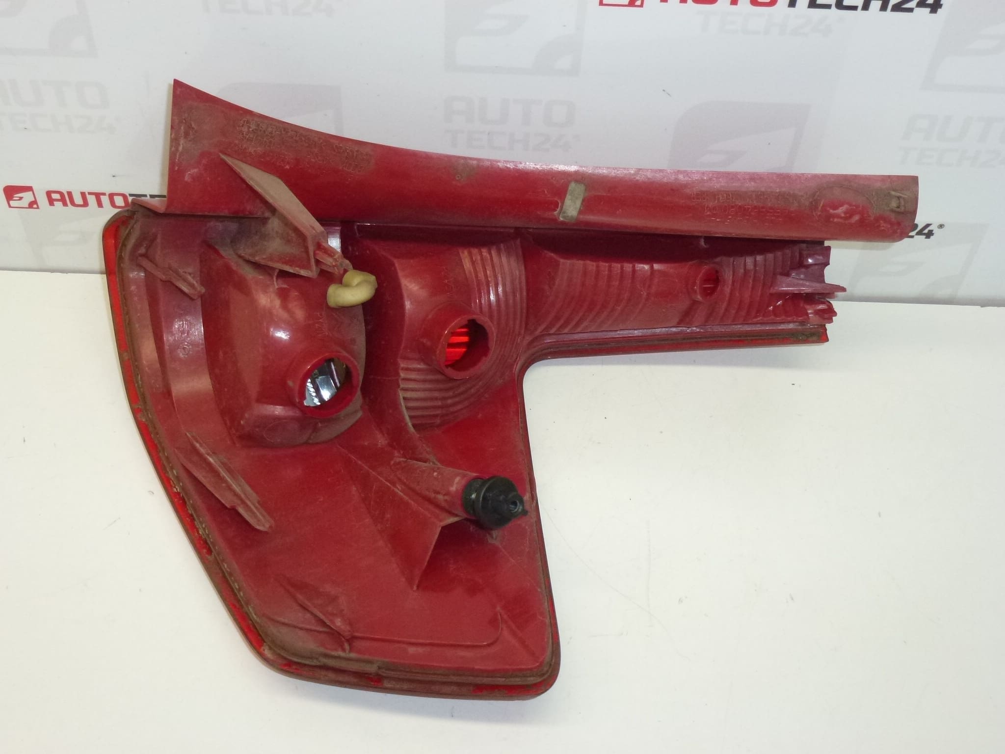 Piloto faro trasero izquierdo Citroën C4 5 puertas 9655864080 6350T8