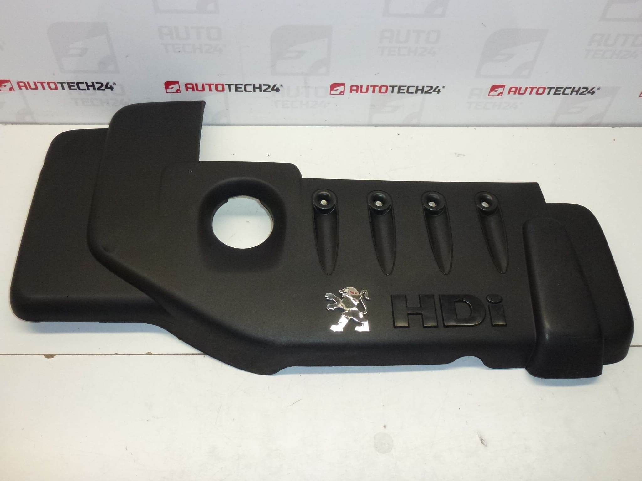 Tapa motor 1.4 HDI Citroën 9645982780 013742