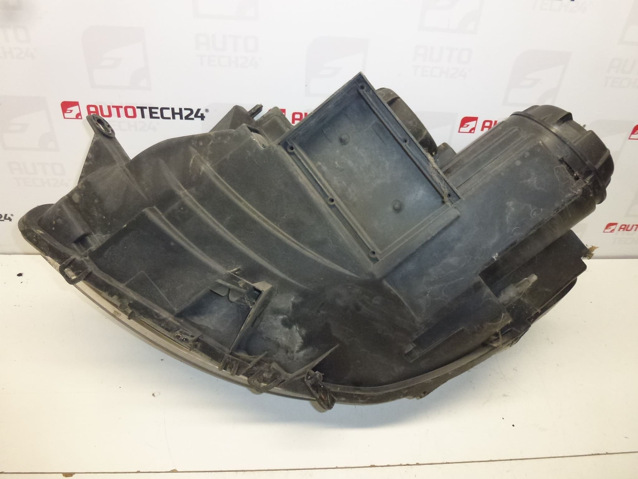 Faro delantero derecho Citroën C8 89007042 620615