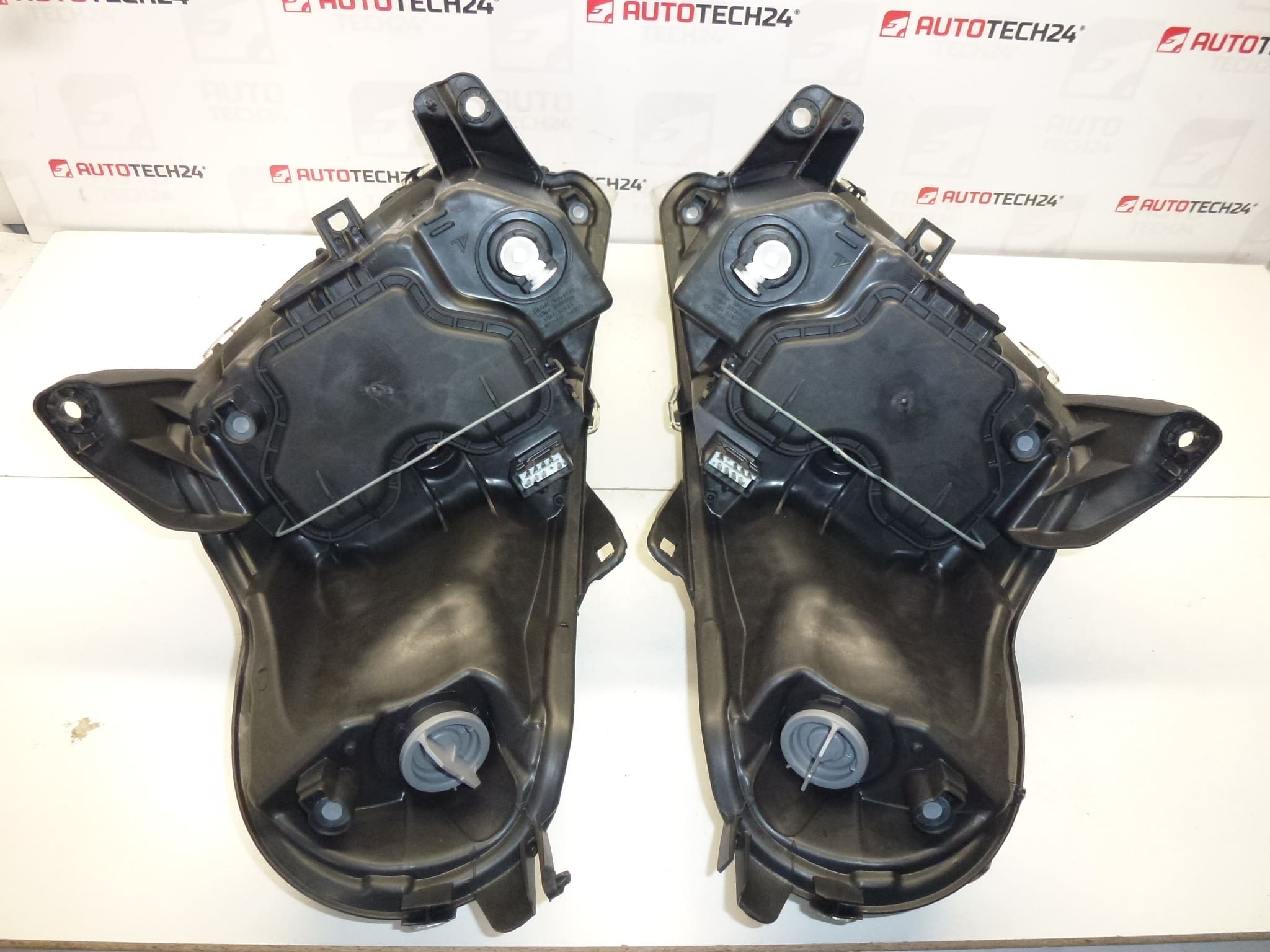 Luz delantera nueva - KIT Citroën C3 PLURIEL 6204ZL 6204ZN 6208K8 6206K8