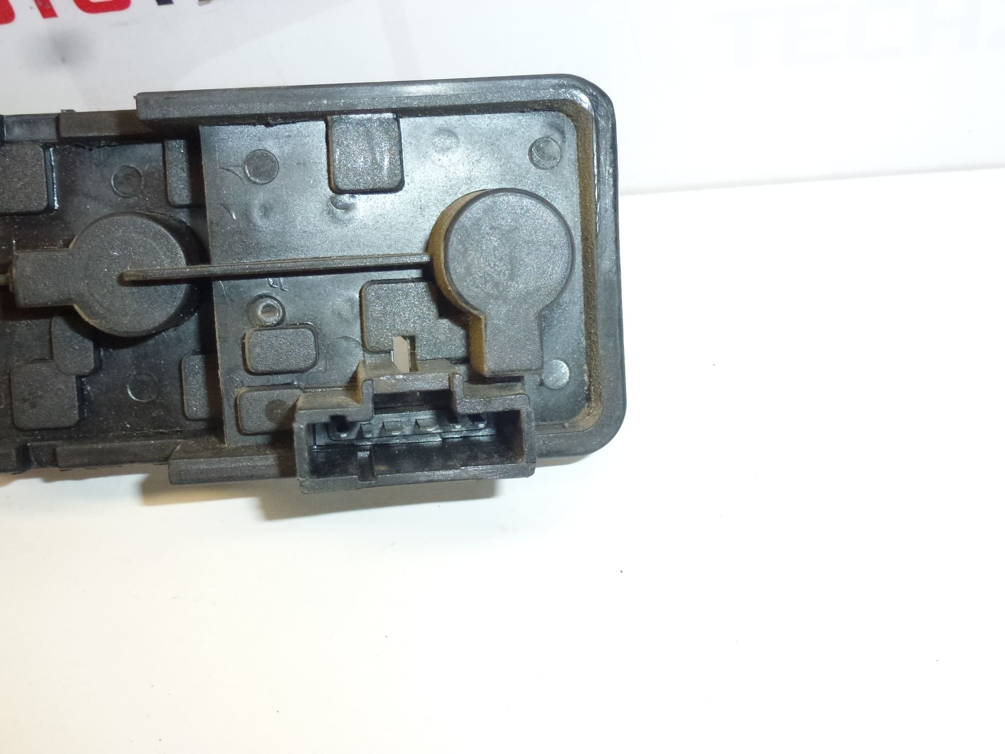 Base piloto trasero izquierdo Citroën Xsara Picasso 6350N0 6350T2