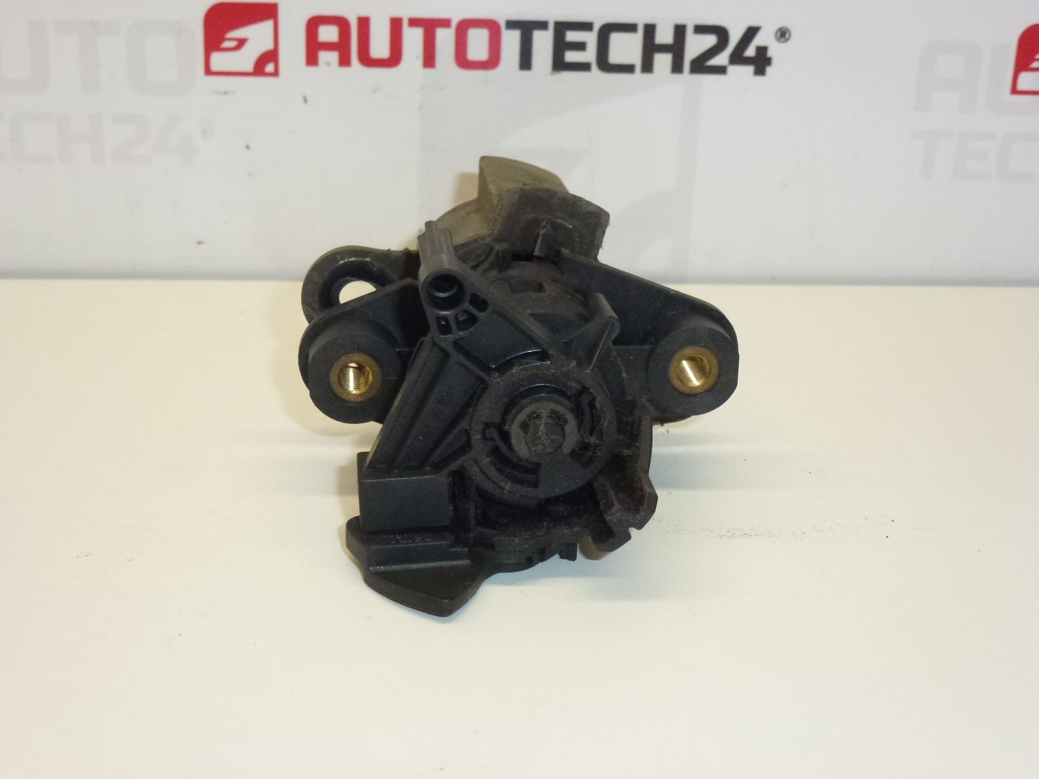 Apertura del portón trasero Citroën C1 Peugeot 107 8726R6 8726R7