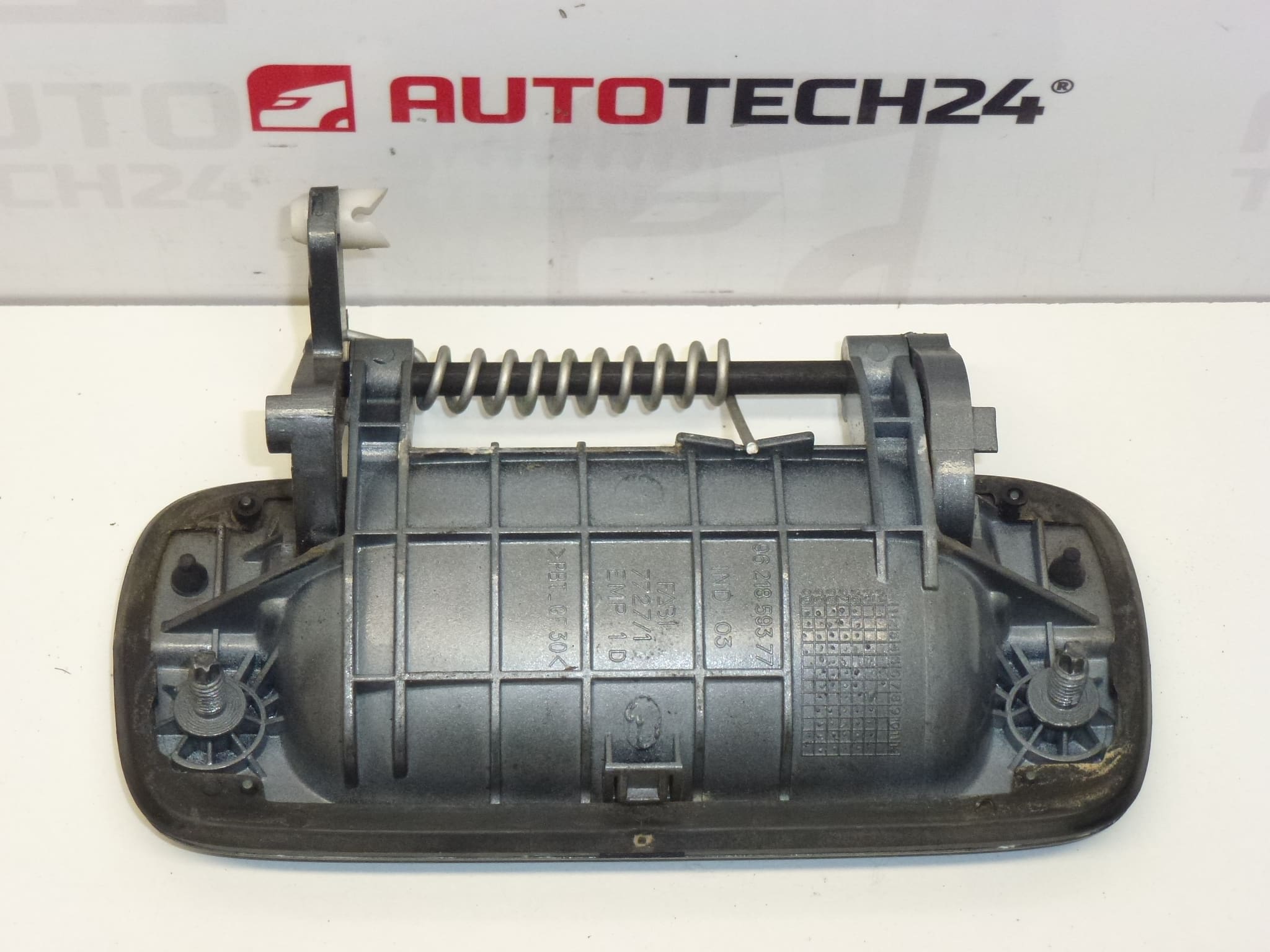 Maneta puerta trasera derecha Peugeot ETHC 9101H5 9621859377