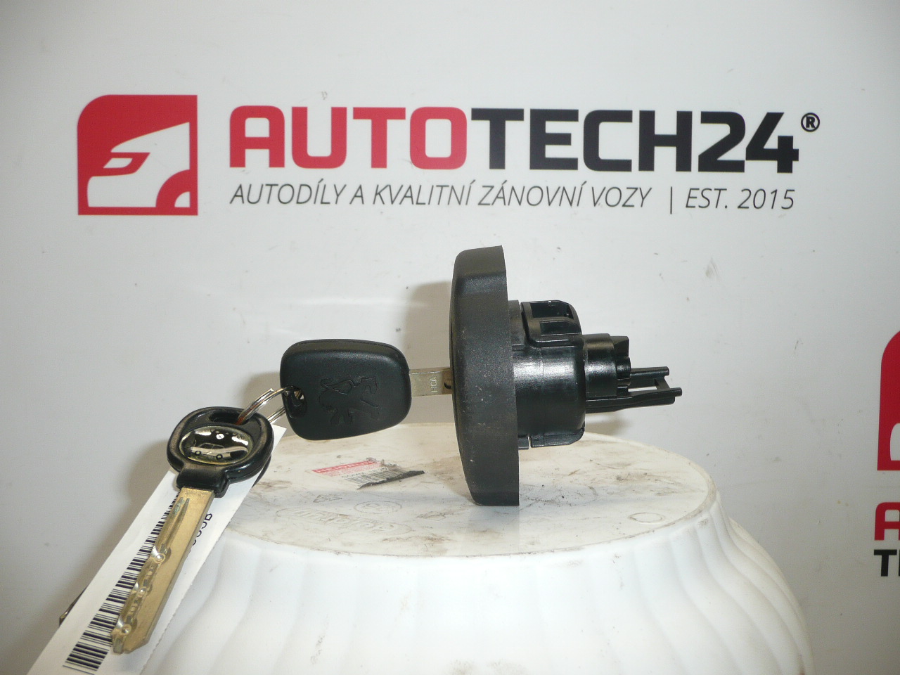 Tapa depósito con llave Citroën Peugeot 1508L7