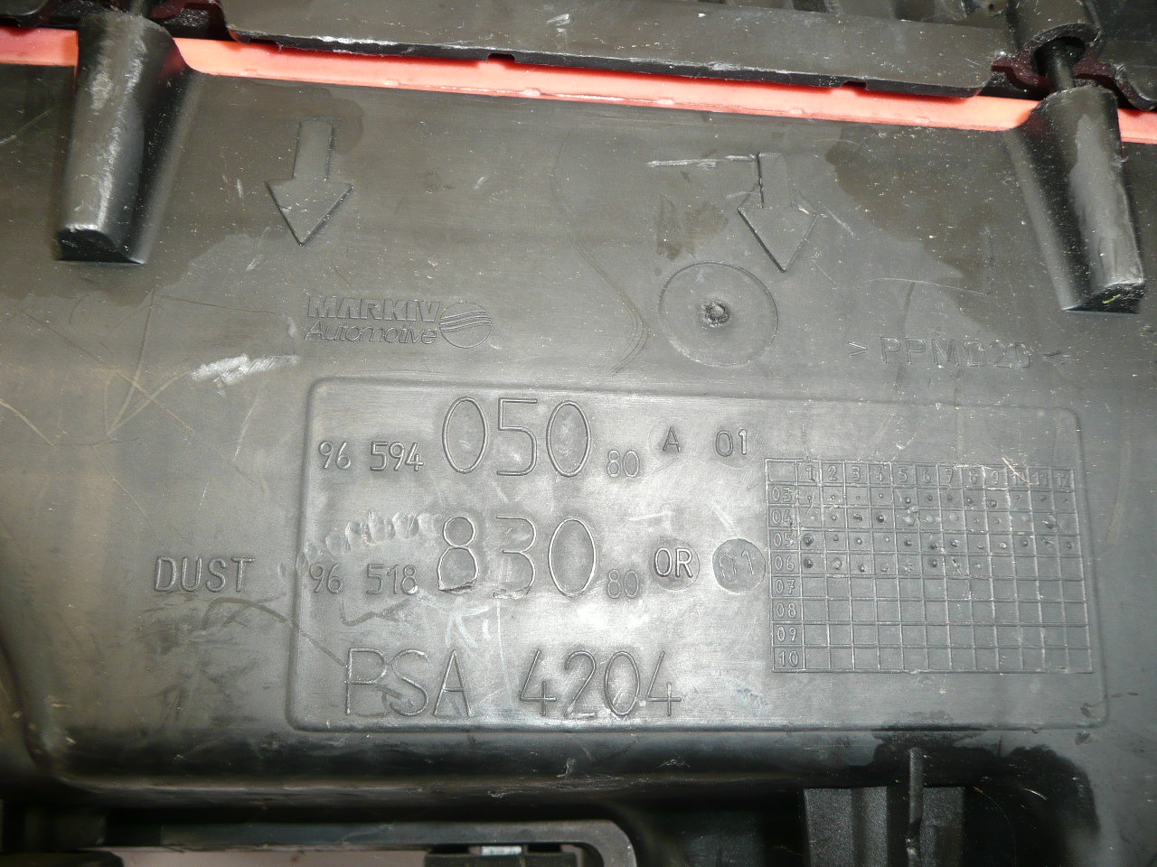 Caja filtro Citroën Peugeot 1.6 HDI 9685205580 9651883080 1420N9