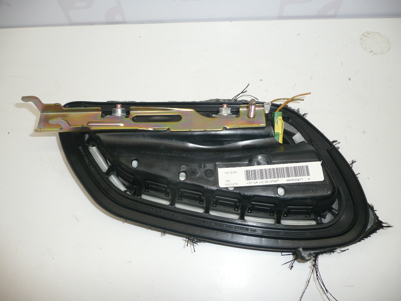 Airbag asiento derecho Peugeot 206 96484354ZR 8216AA