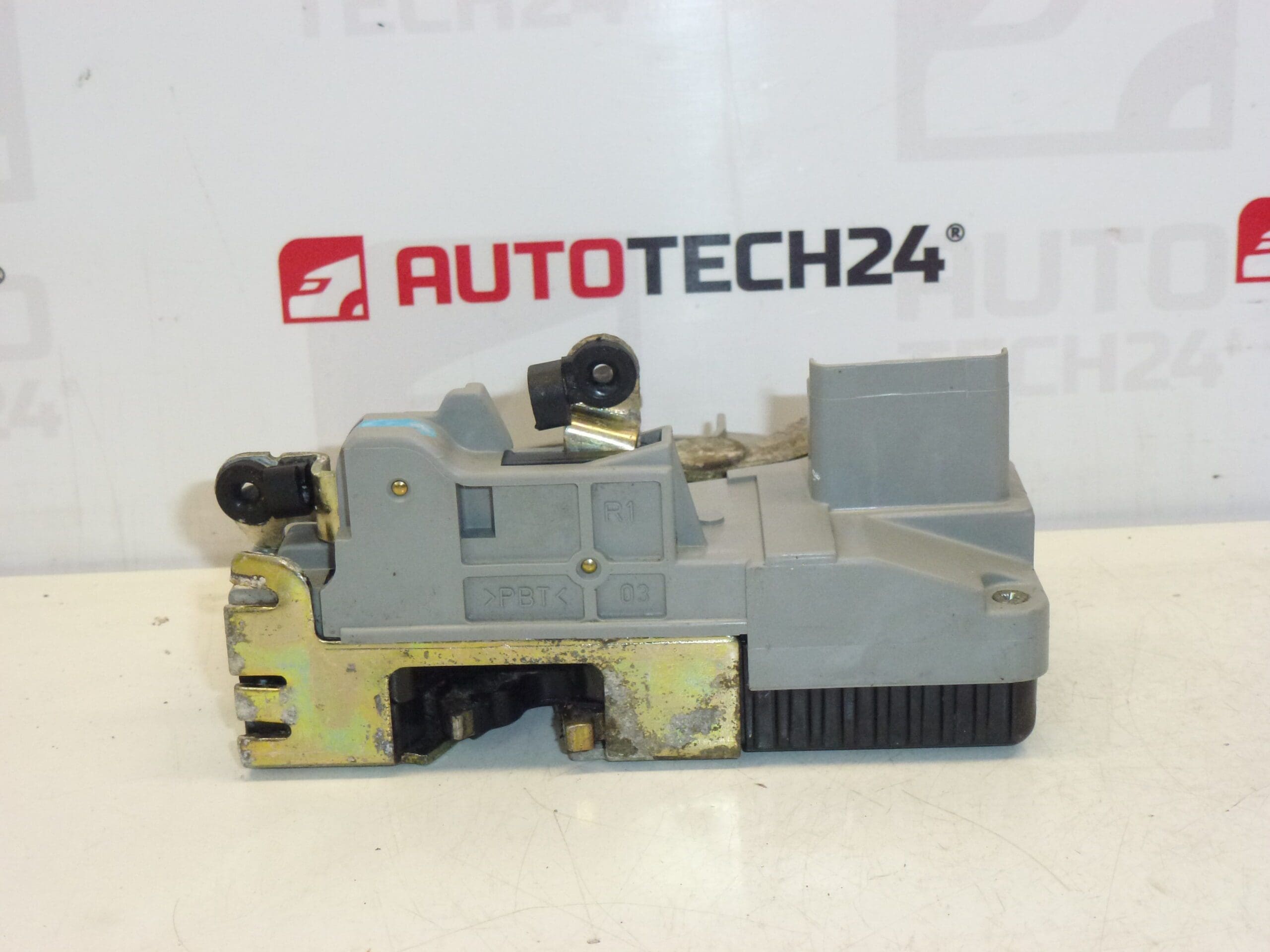 Cerrojo De La Puerta Delantera Derecha Citroën Peugeot 9136J6 - Imagen 2