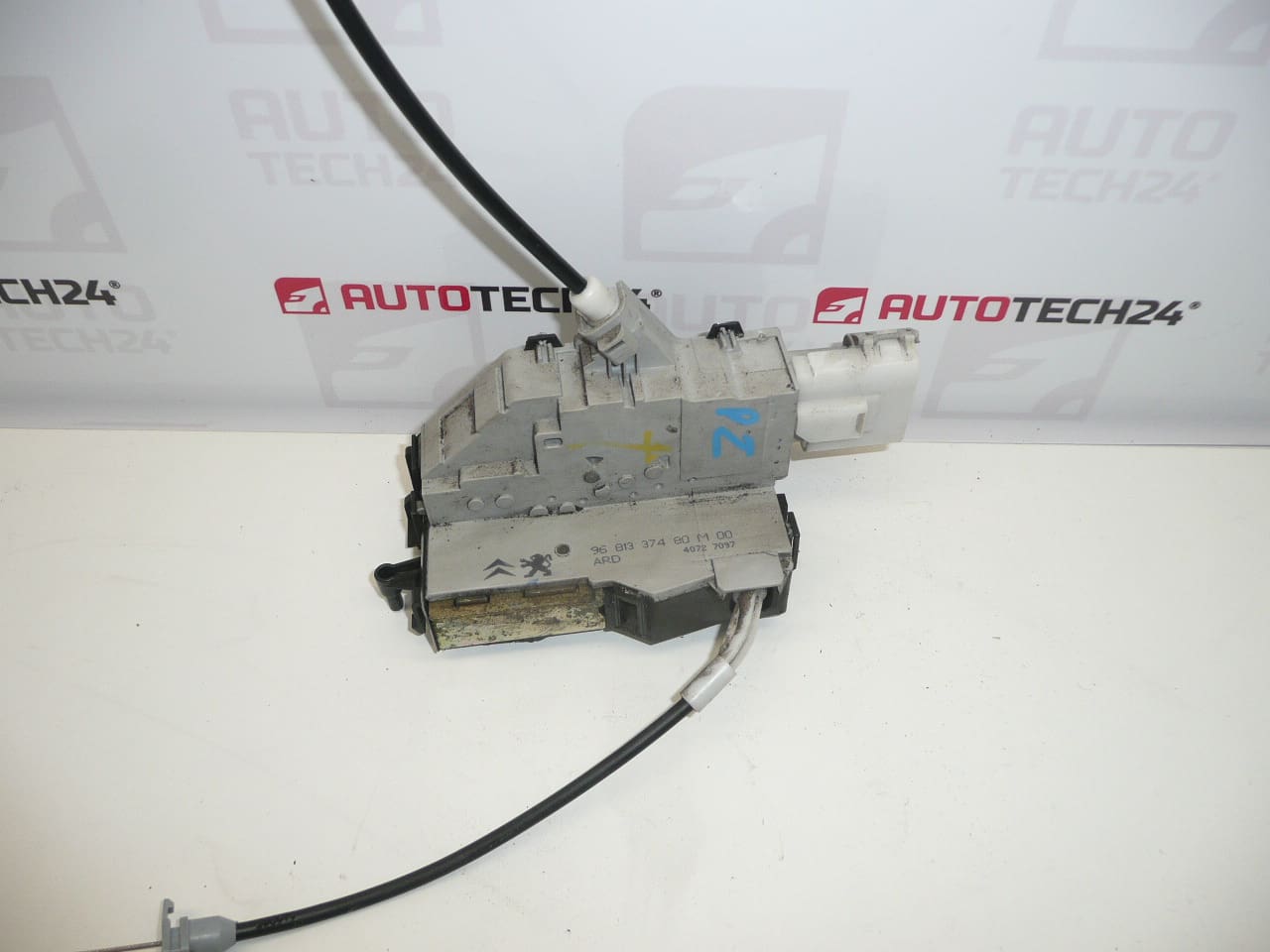 Cerradura puerta derecha Peugeot 407 9681337480 9138N8