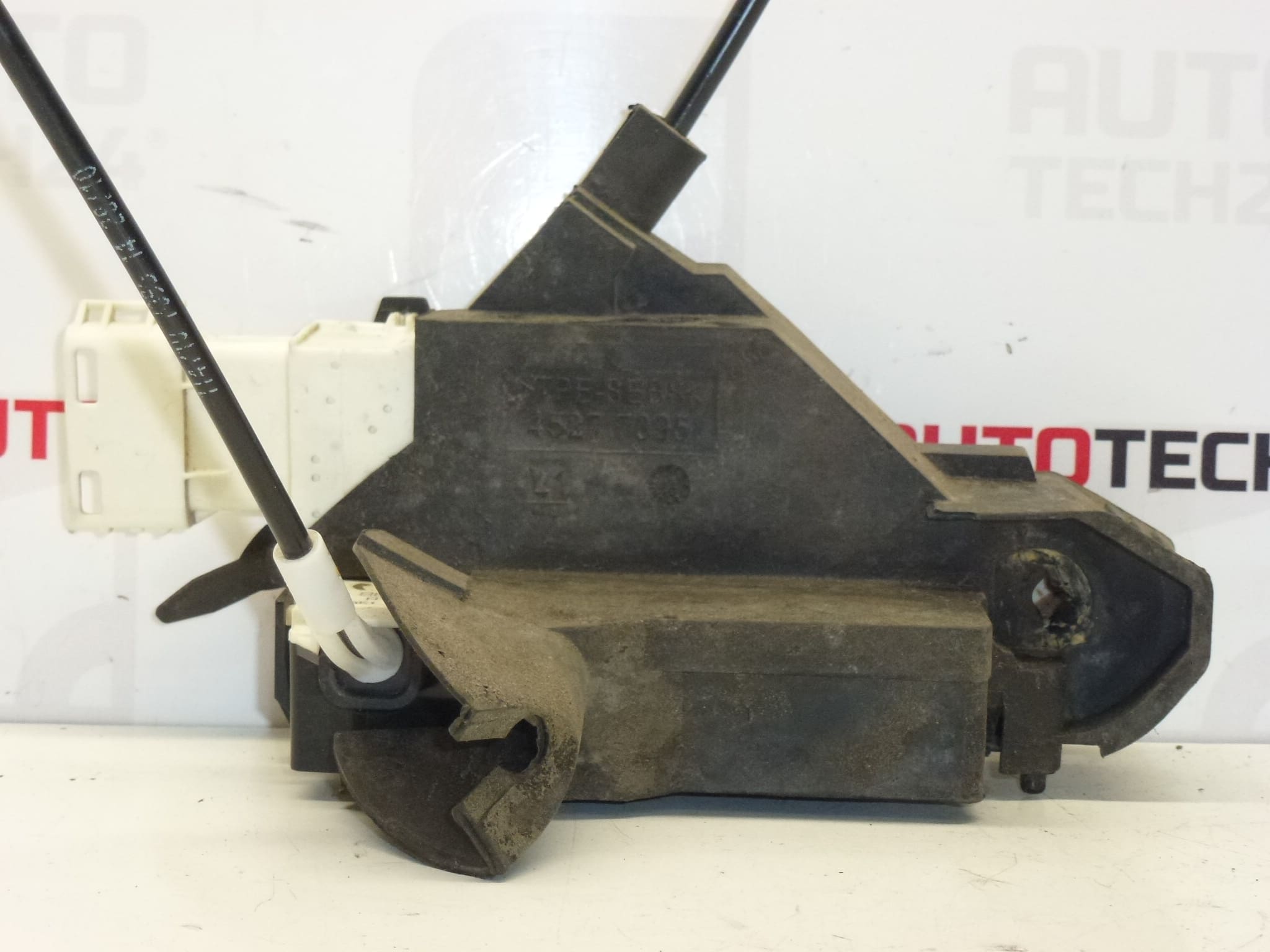 Cerradura eléctrica para puerta izquierda Peugeot 407 9686683680 9135FN - Imagen 2