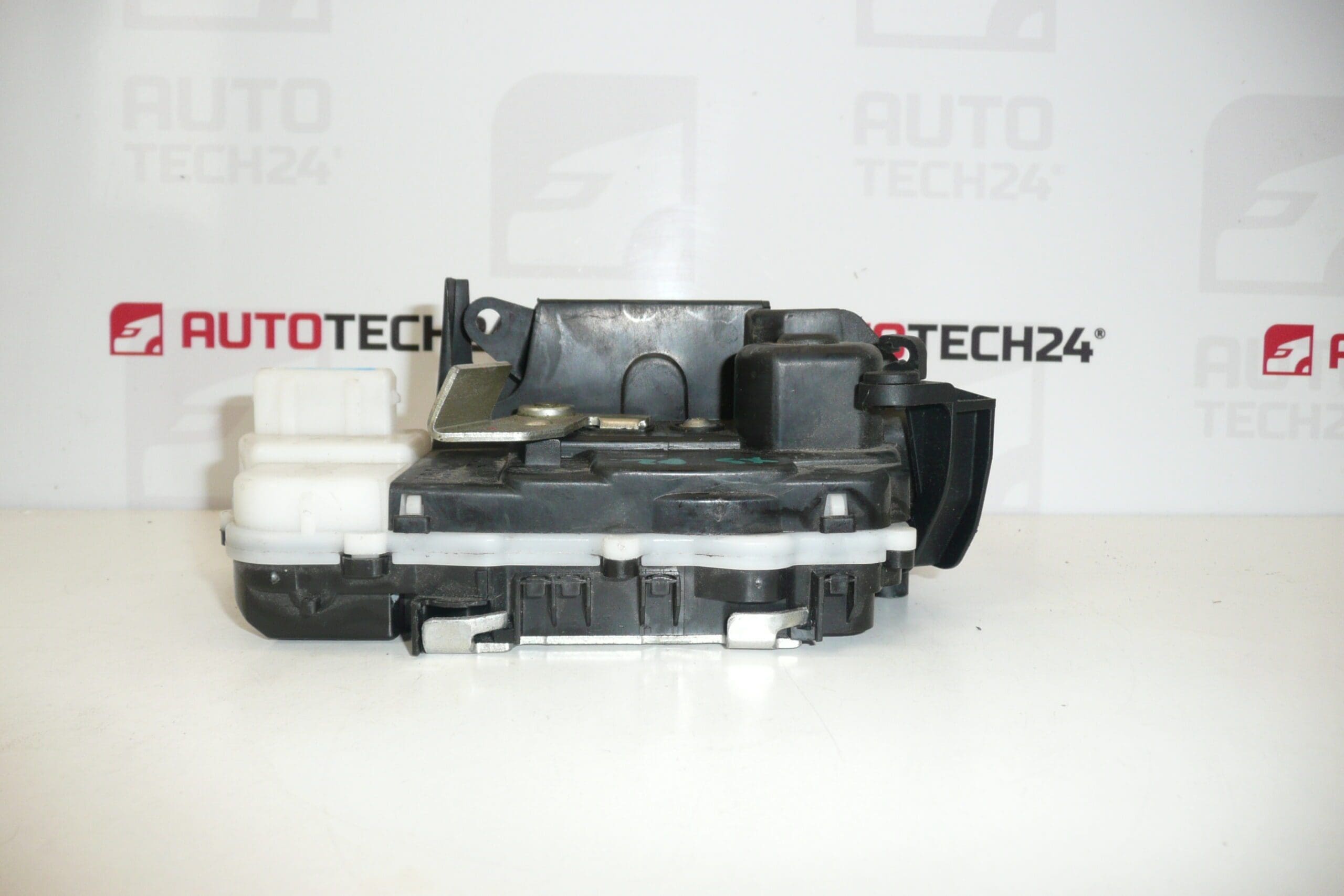 Cerradura de la puerta trasera derecha Citroën Xsara 913884 - Imagen 2