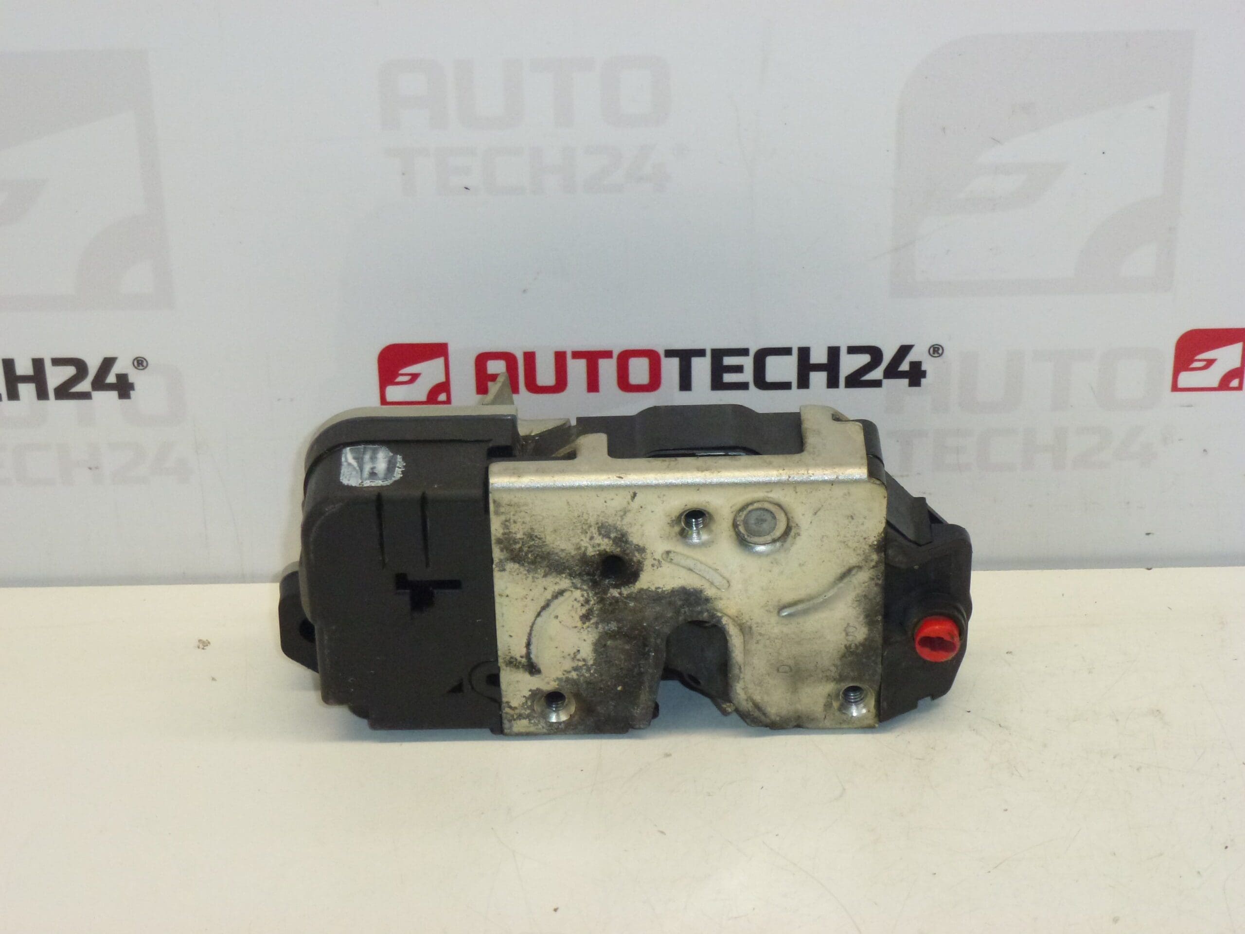 Cerradura puerta trasera derecha Peugeot 206 206+ 9138J0