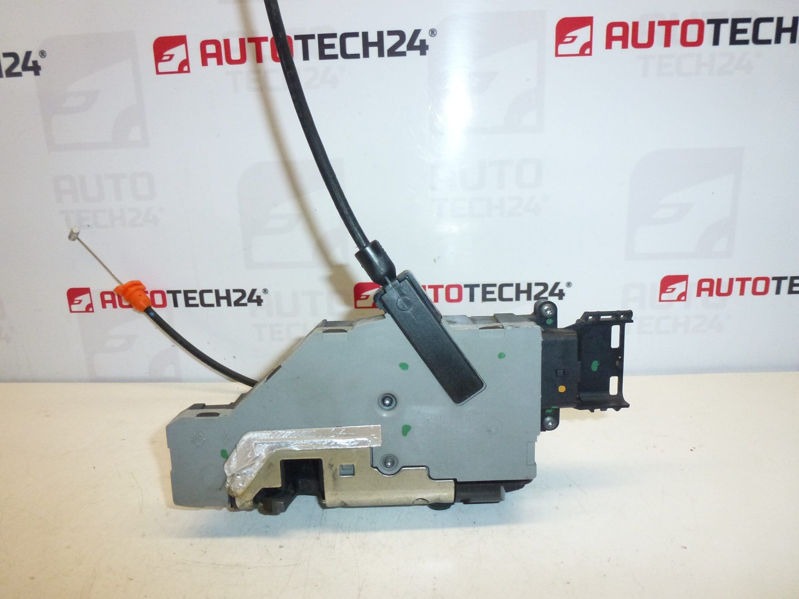 Cerradura eléctrica de la puerta trasera izquierda para Citroën C4 Grand Picasso 9137H1 - Imagen 2
