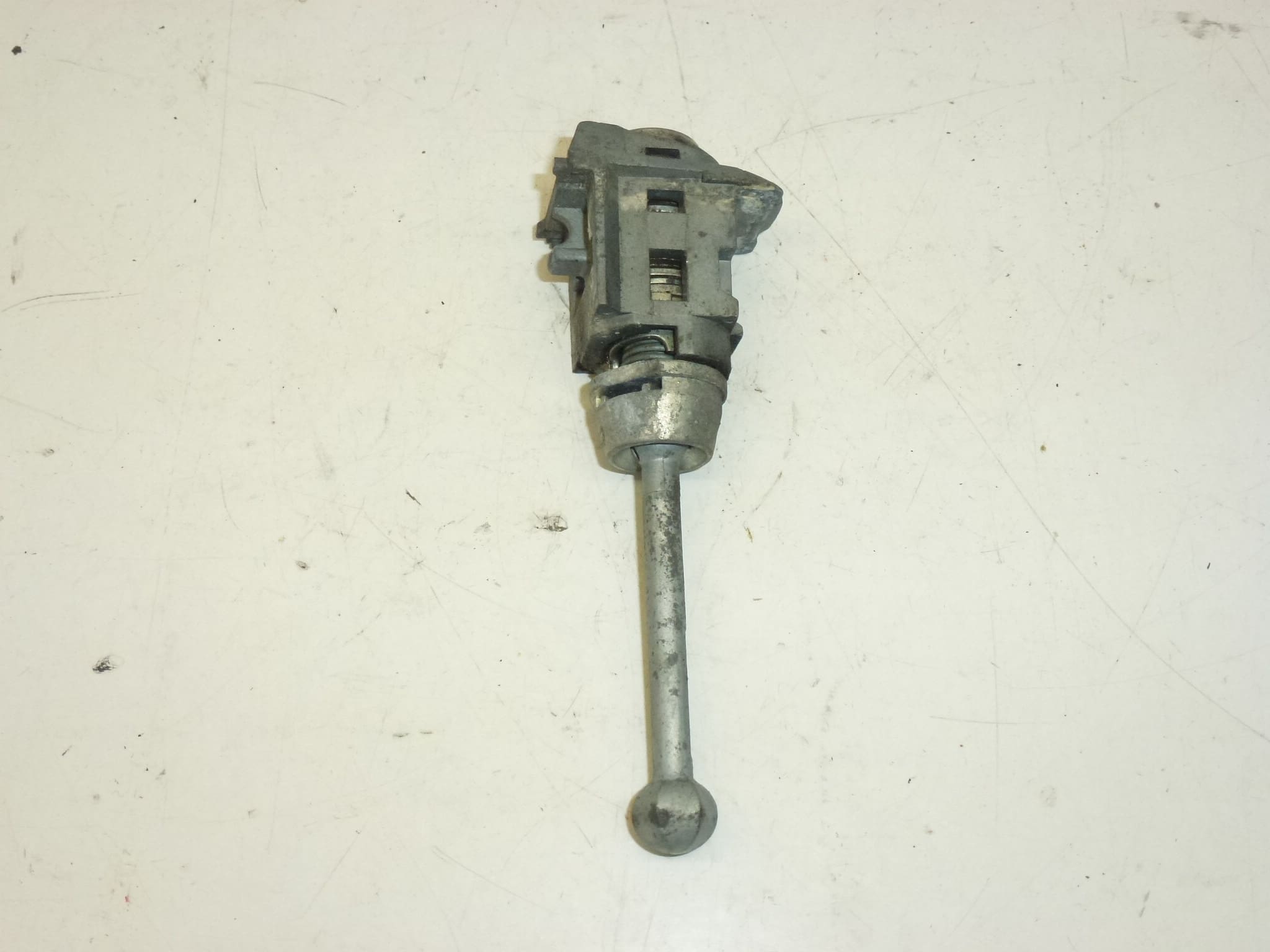 Conjunto de cerraduras más dos llaves Peugeot 207 4162KF 4162NV - Imagen 2