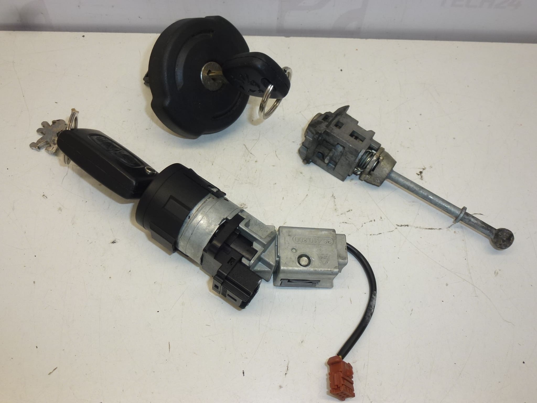 Juego de cerraduras con 2 llaves para Citroën y Peugeot (usado) 4162SS, 4162KF, 4162XT - Imagen 2