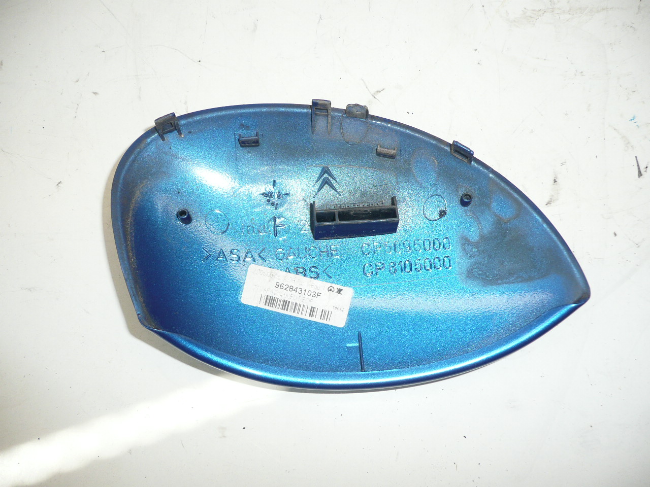 Cubre retrovisor izquierdo Peugeot 206 KMF 962843103F 815242