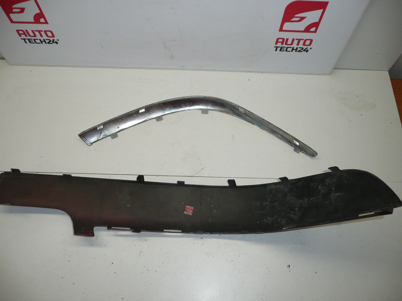 Tira con parachoques LP cromado Citroën Xsara Picasso 7452CK