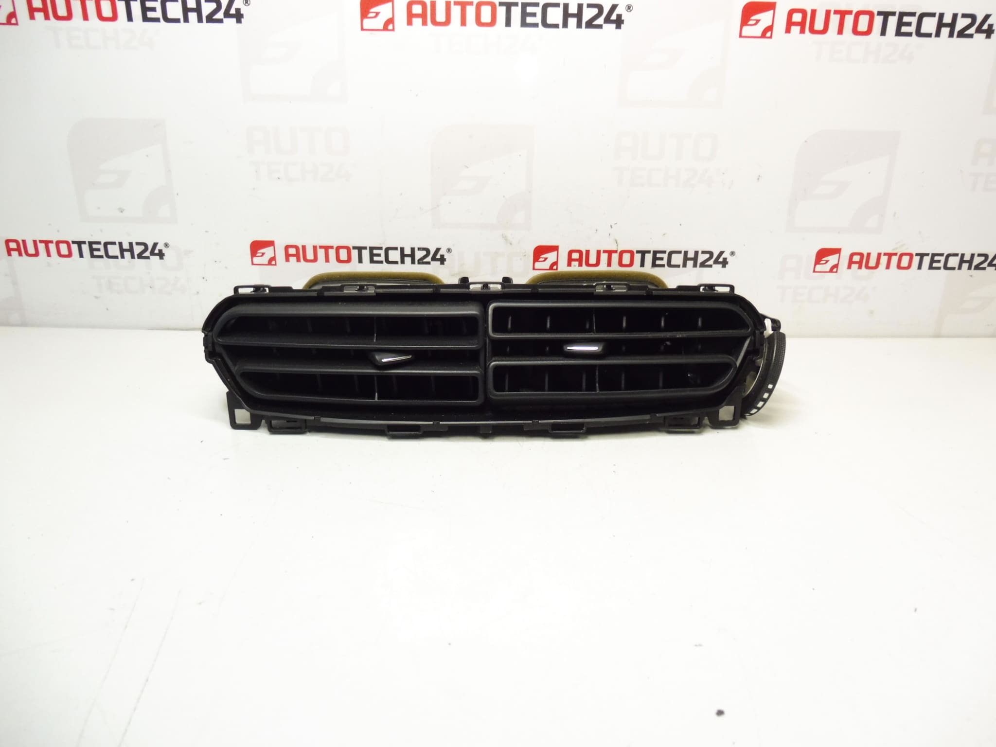 Outputil de ventilación Citroen C-Elée Peugeot 301 96764769D 9676476977