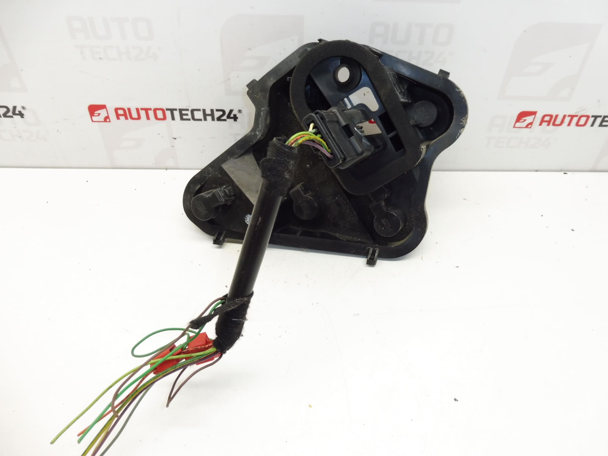 Portalámparas De La Luz Trasera Derecha Con Parte Del Cableado Peugeot 207 SW 6351CT - Imagen 2