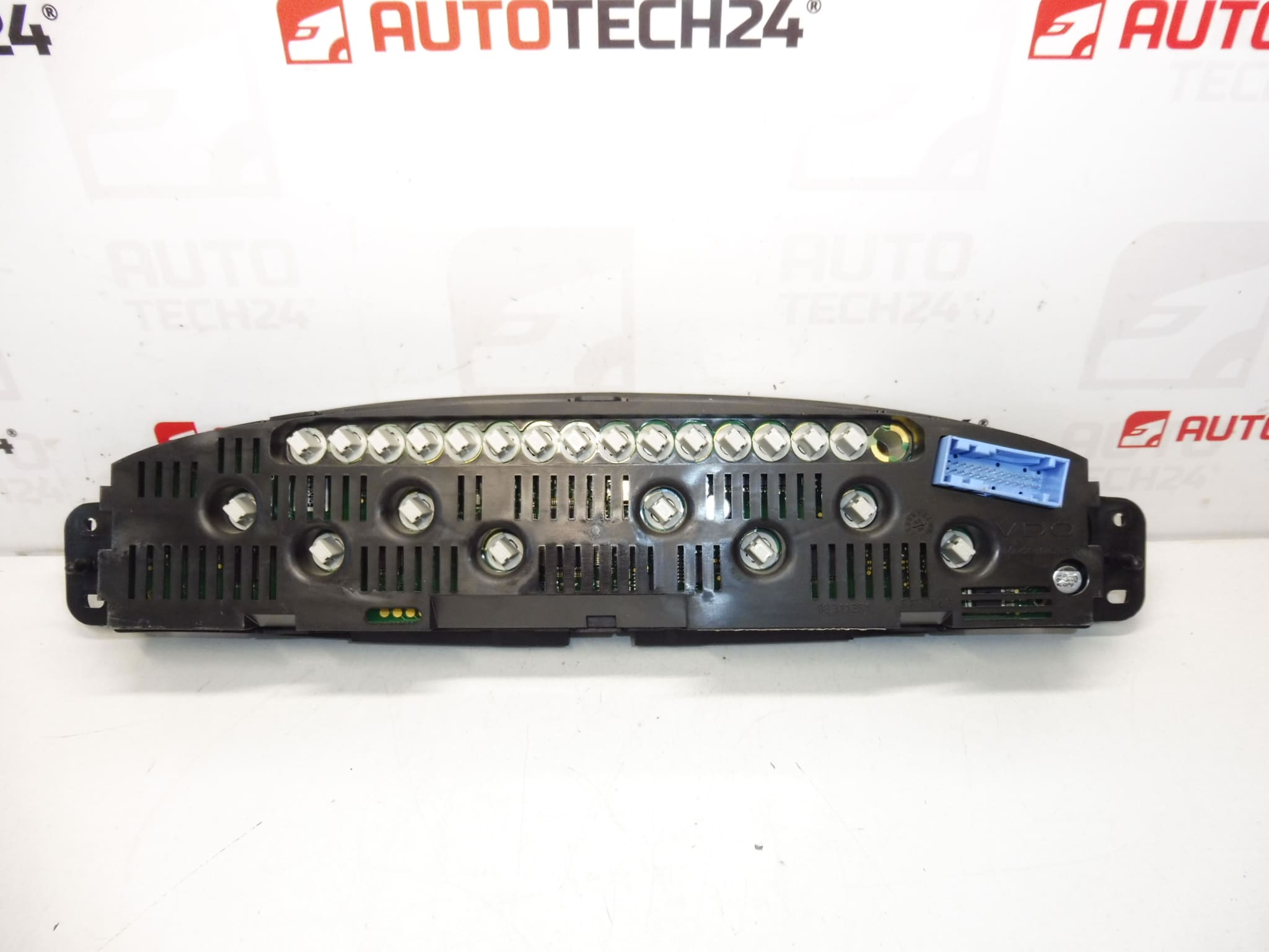 Tacómetro Citroën Xsara Picasso 108000 km 9661734780 6105G4 - Imagen 2