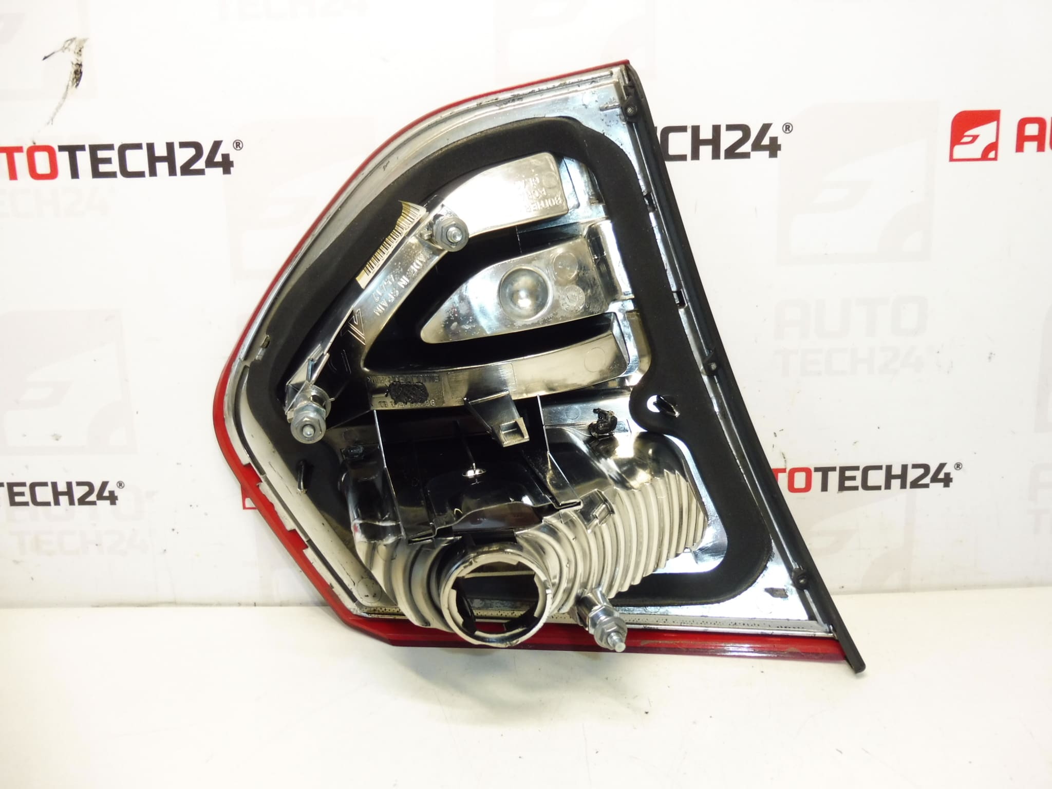 Tapa de luz derecha trasera Citroën C4 Picasso 9673164980 6351CC - Imagen 2