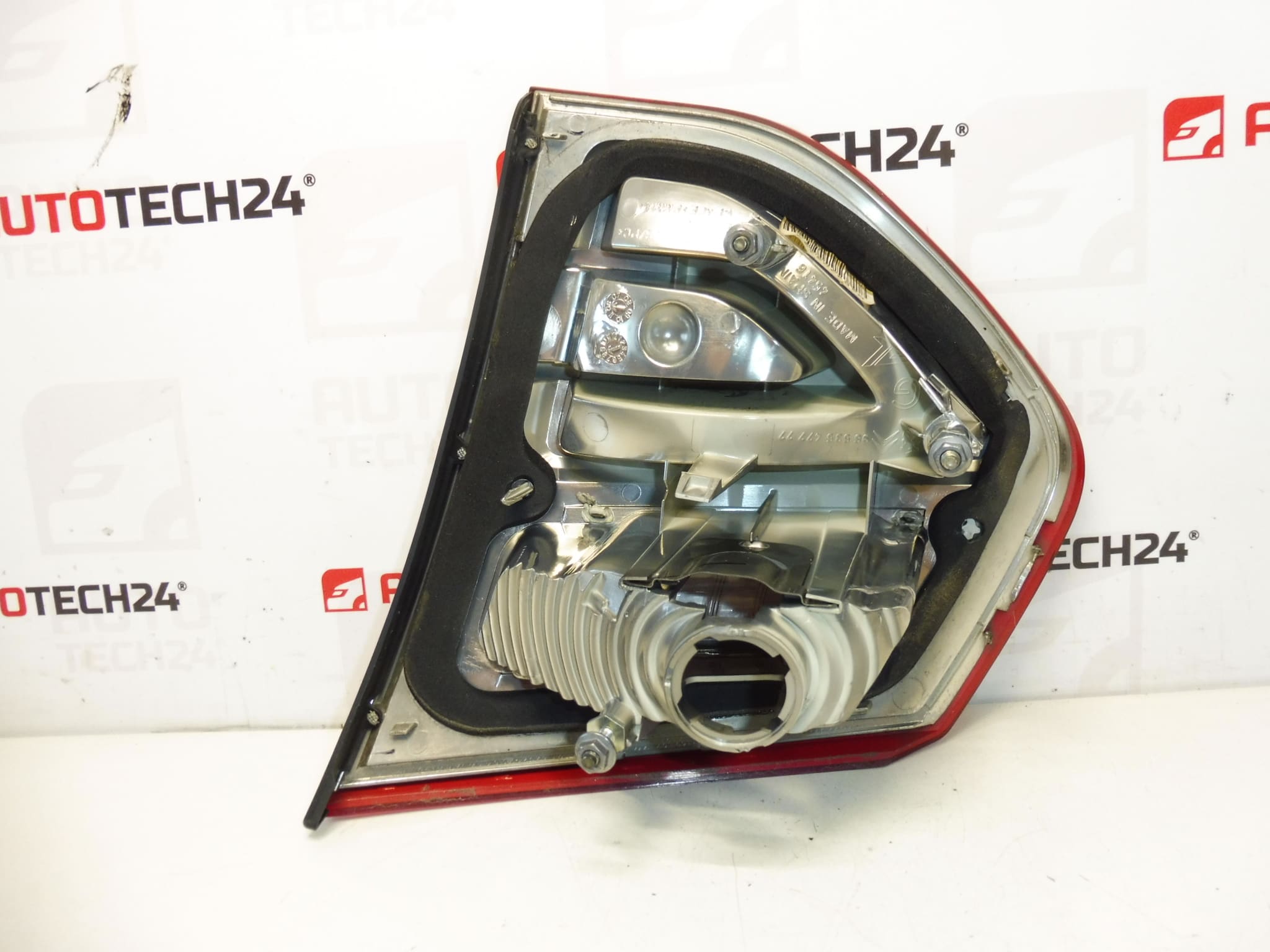 Tapa de luz trasera izquierda Citroën C4 Picasso 9653547777 6350CC - Imagen 2
