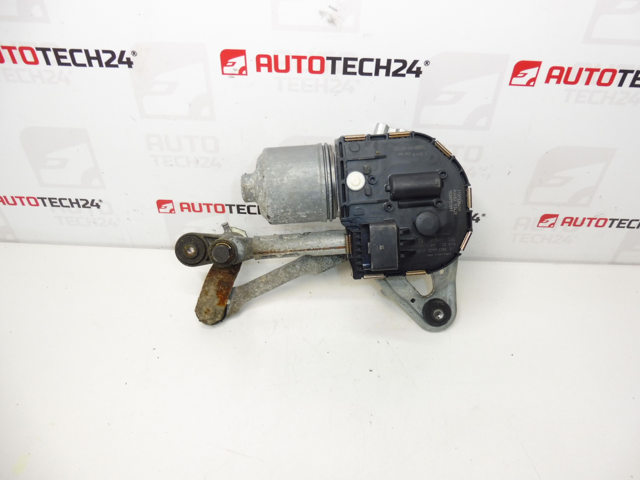 Motor limpiaparabrisas izquierdo Peugeot 5008 9671062180 6405PZ