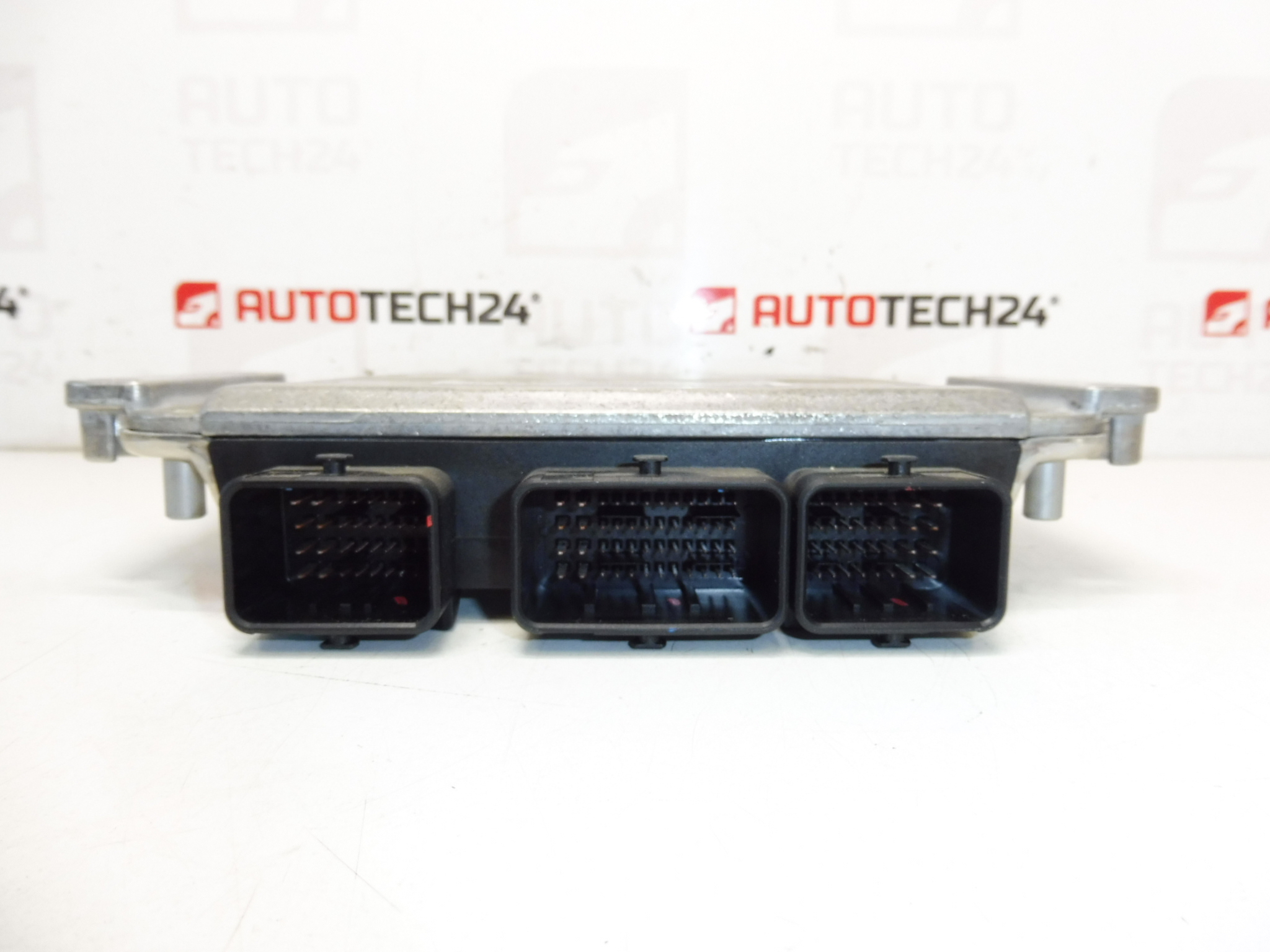 Unidad De Control ECU Bosch EDC15C2 0281011394 9652184480 1940F1
