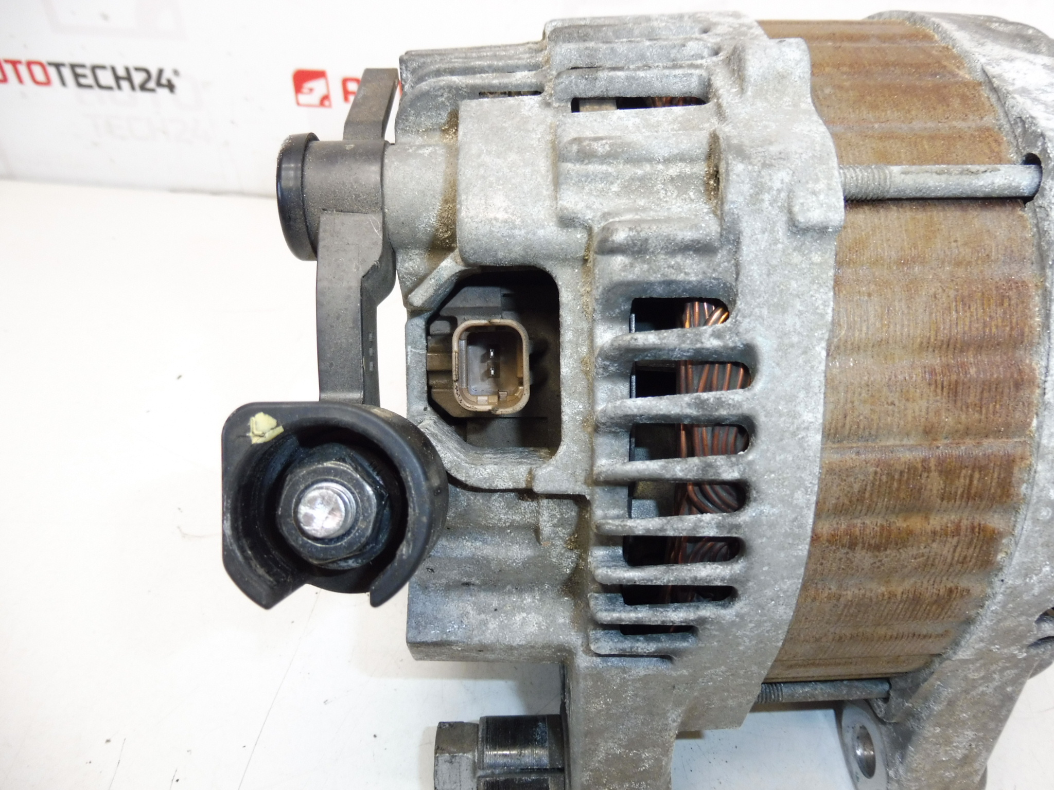 Alternador 2.0 2.2 HDI Citroën Peugeot 180A CL18 9654752880