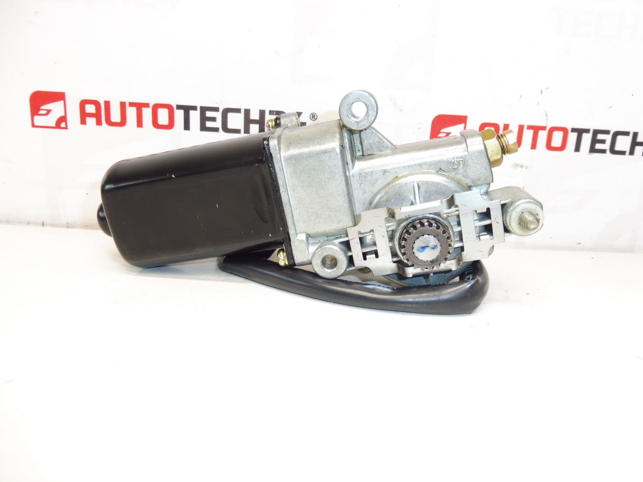 Motor de arranque Dongyang Citroën C8 Peugeot 807 9176520 8401W2 - Imagen 2