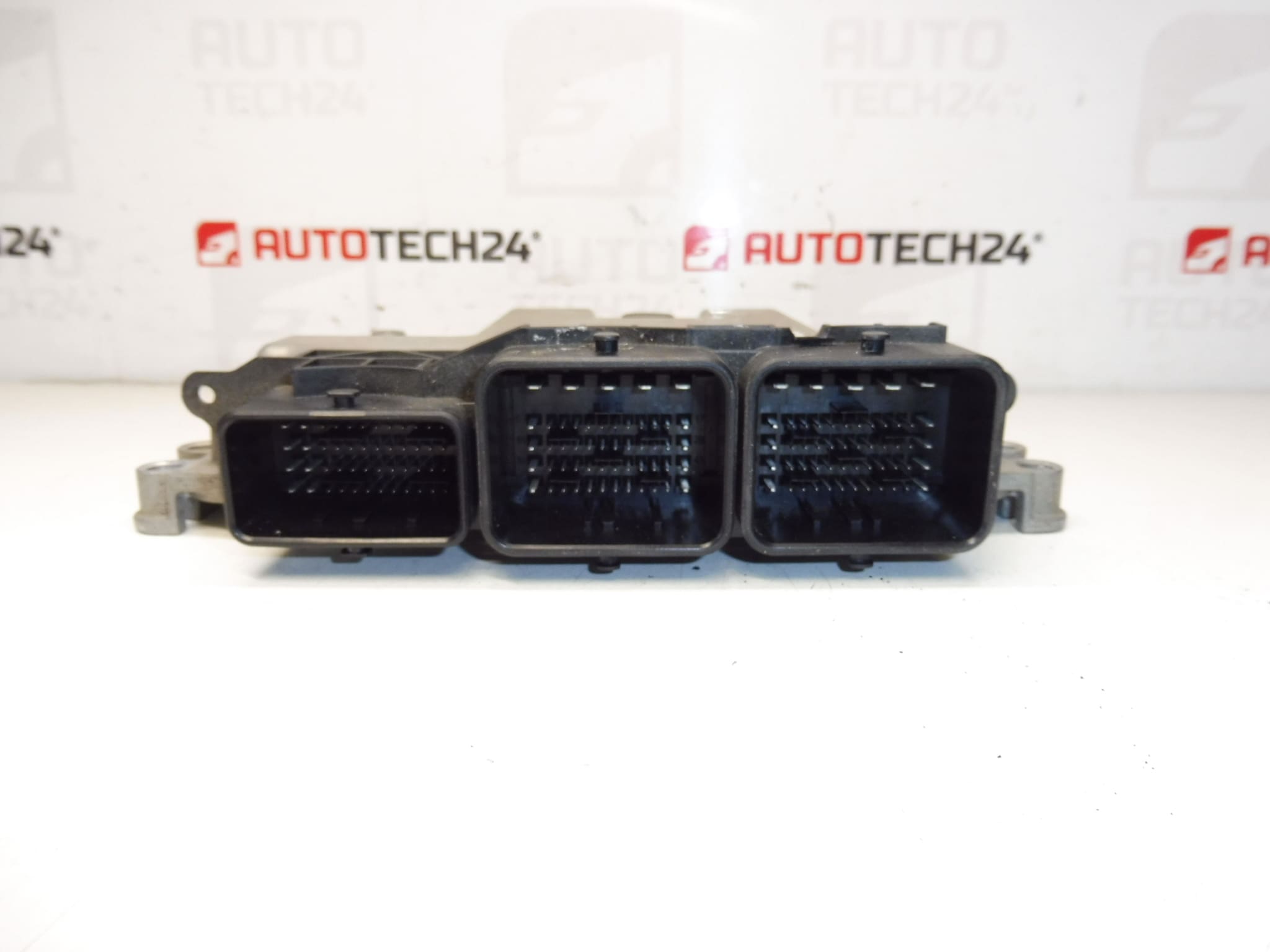 Unidad De Control ECU Bosch EDC17C10 Citroën Peugeot 0281030546 9807885980 - Imagen 2