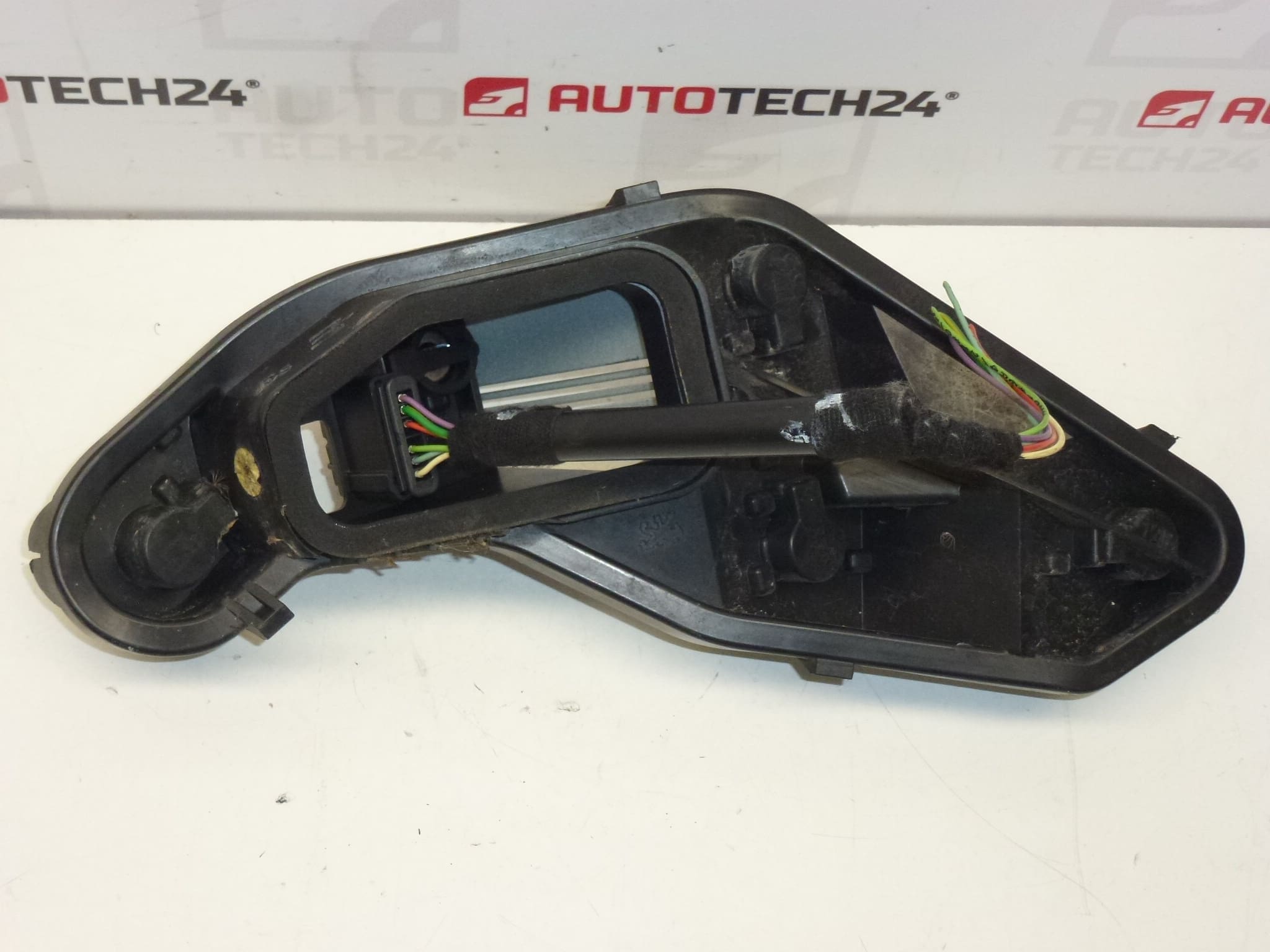 Portapilas de Bombillas Luz Trasera Derecha + Cable Peugeot 207 6351Y7 - Imagen 2