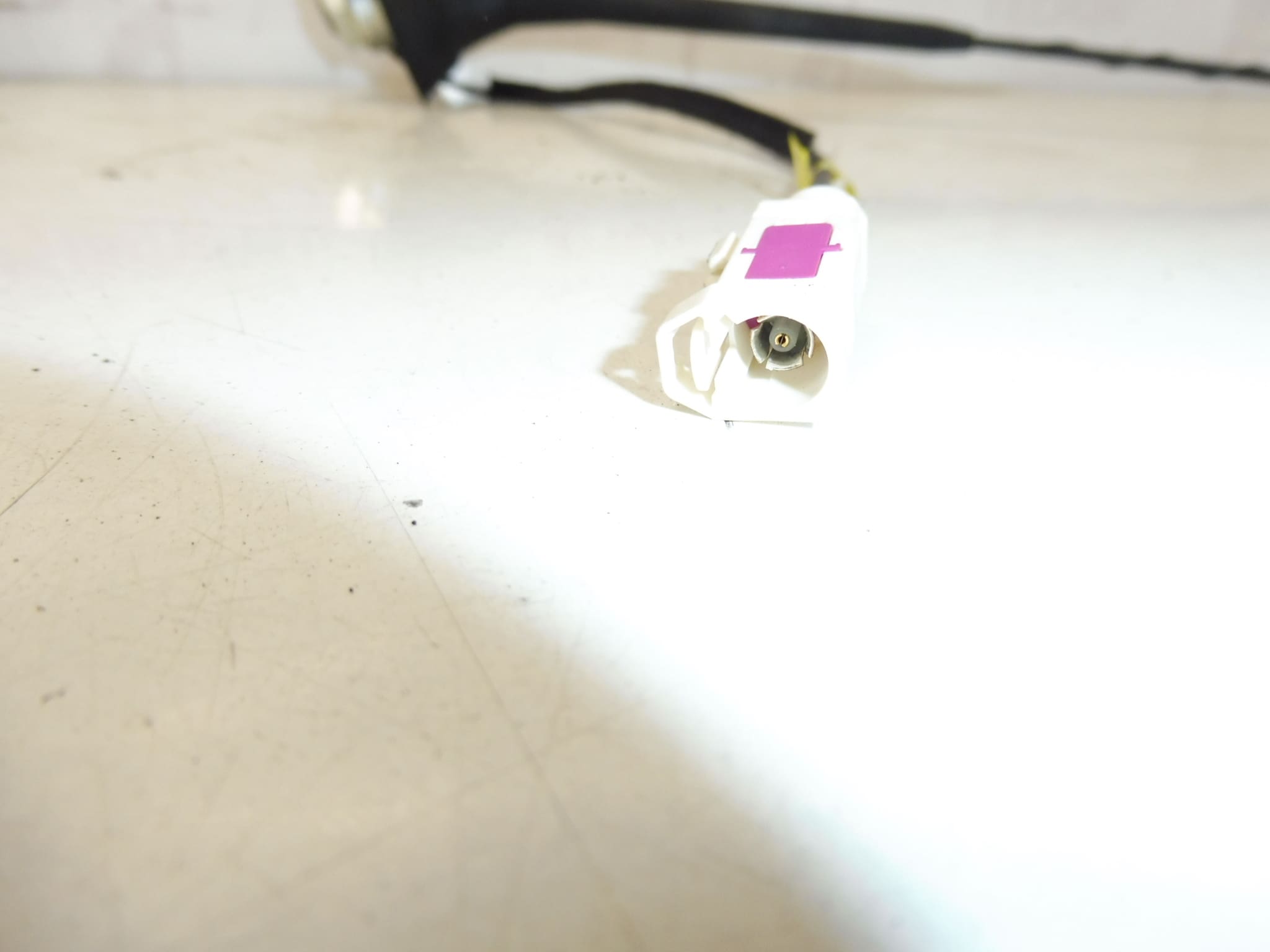 Antena Citroën Peugeot 9674768980 - Imagen 2