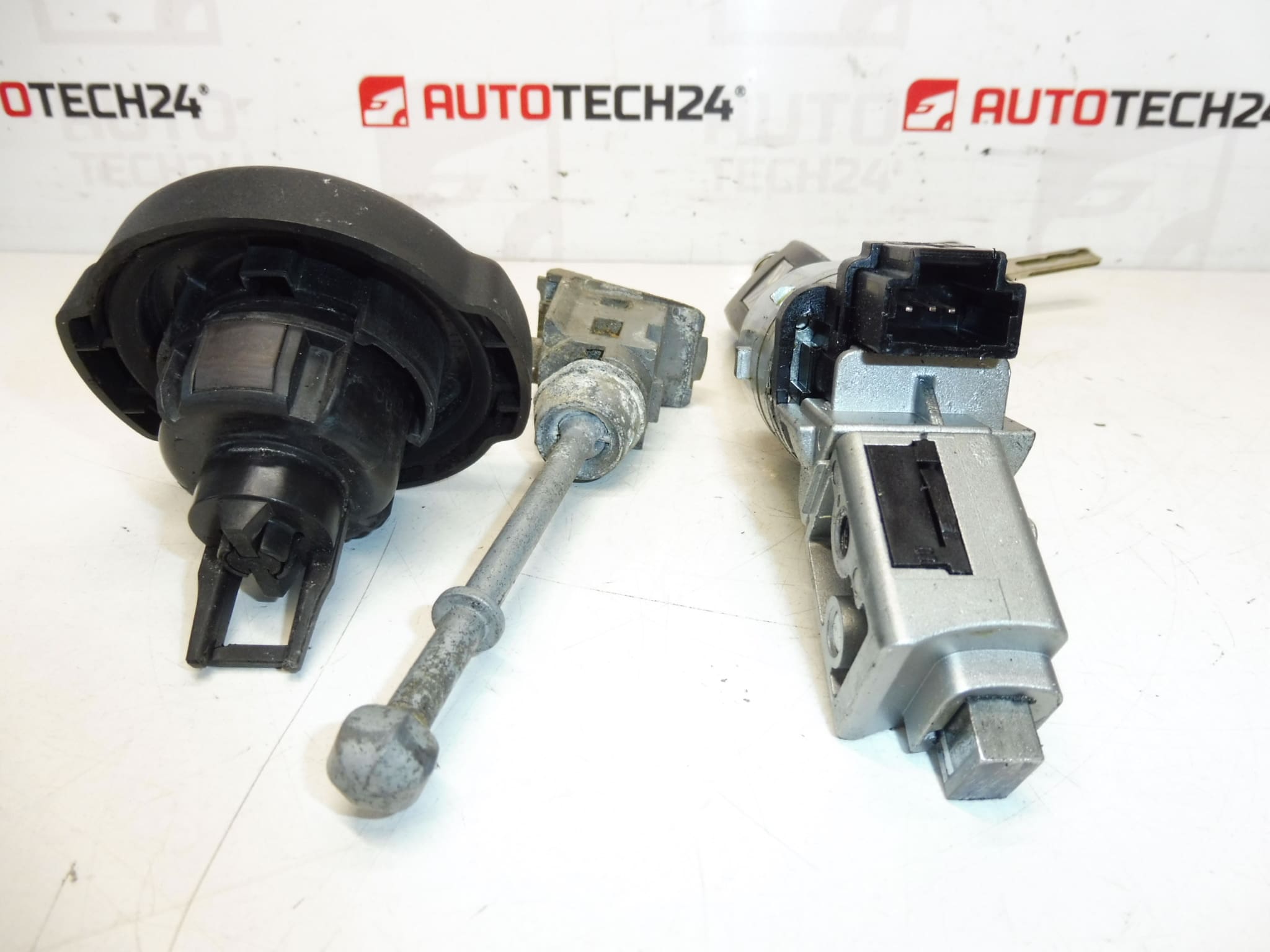 Juego de cerraduras con 2 llaves para Citroën C5 X7 4162NS 4162KF - Imagen 2