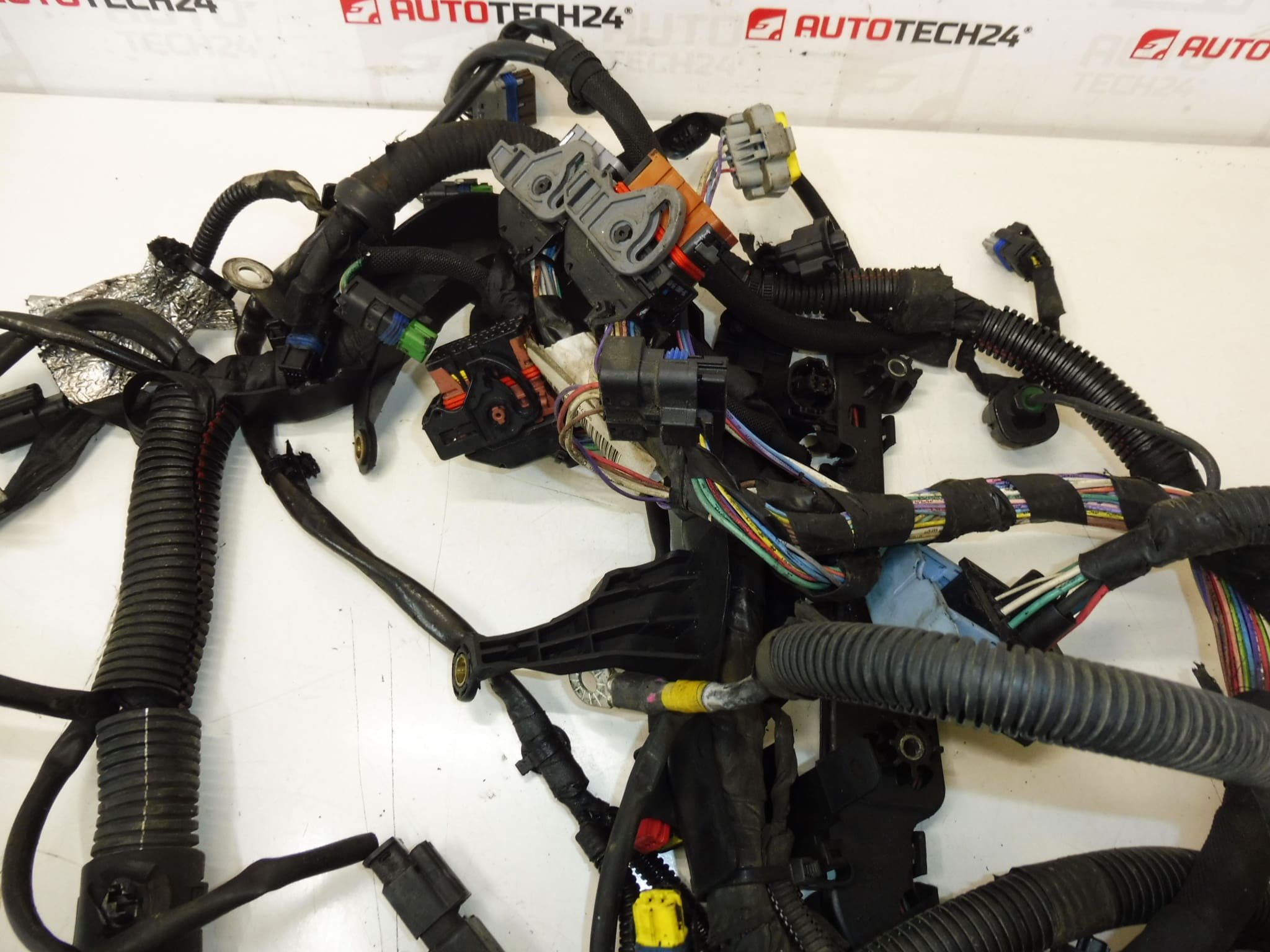 Arnés Principal del Motor Citroën Peugeot 1.6 HDI 9687152280 6569ZY - Imagen 2