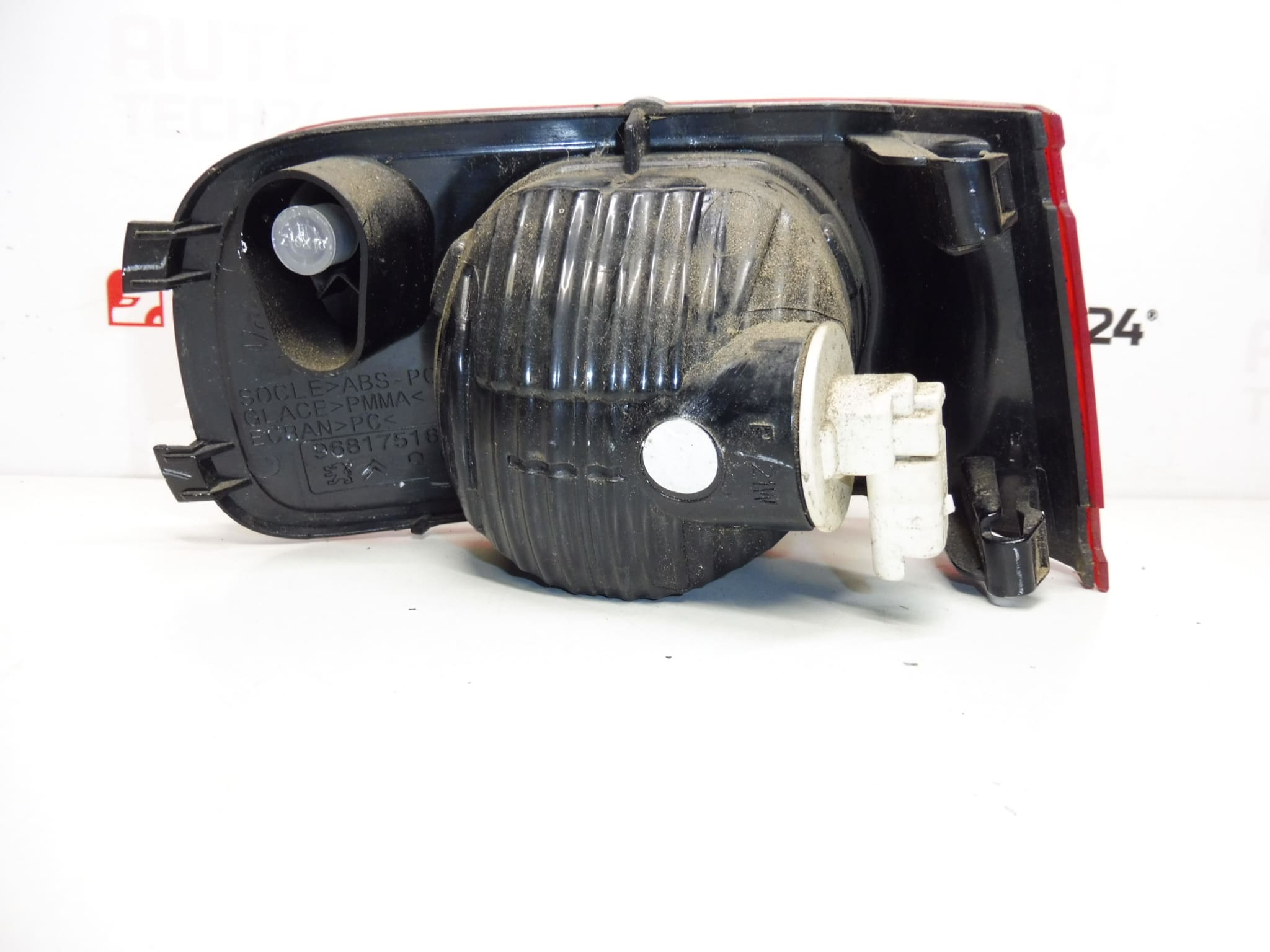 Luz De Reversa Trasera Derecha Para Citroën C3 Picasso 9681751680 6351HK - Imagen 2