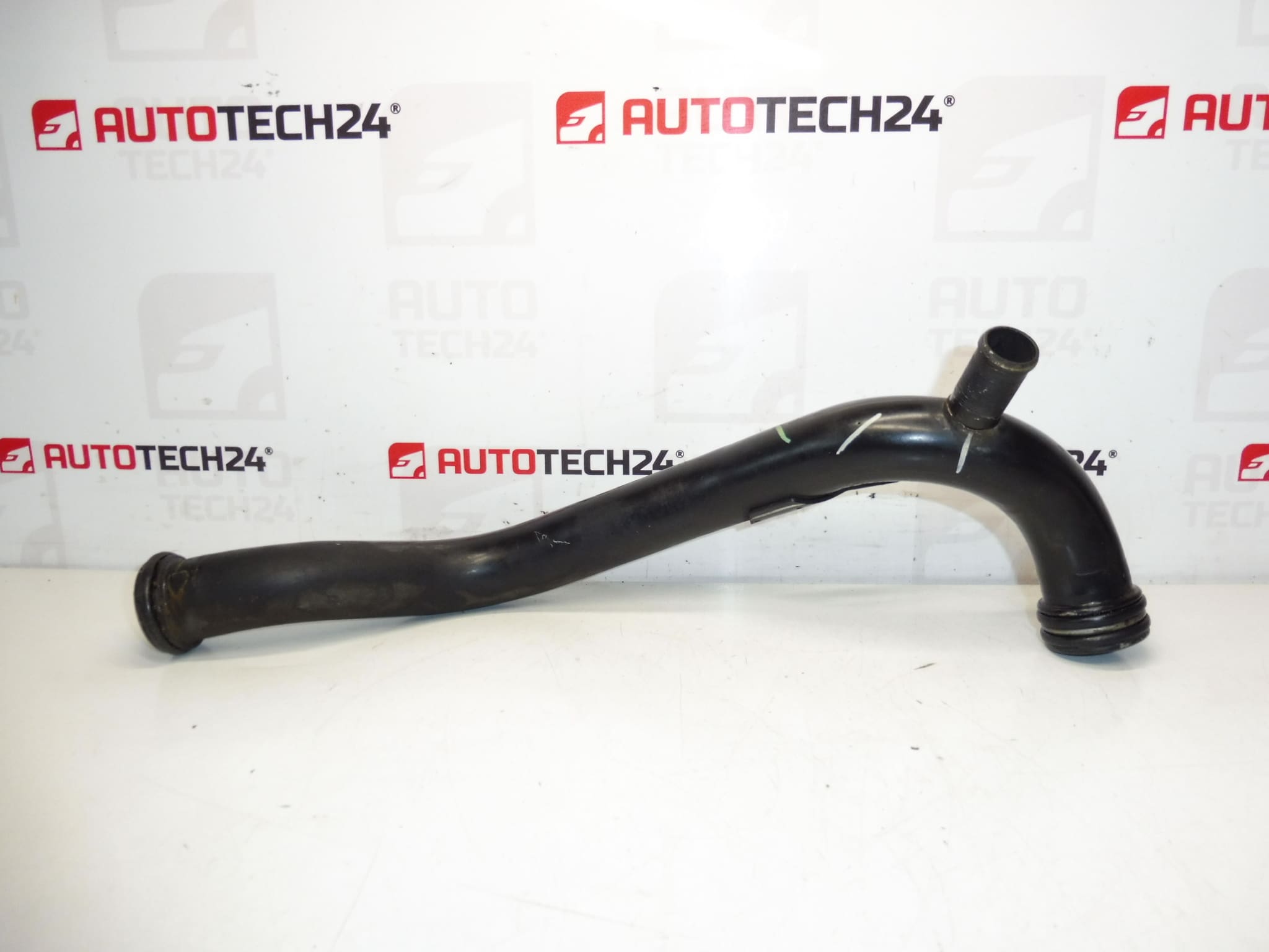 Tubo de la bomba de líquido 1.8 16V y 2.0 16V Citroën Peugeot 1341F9 - Imagen 2